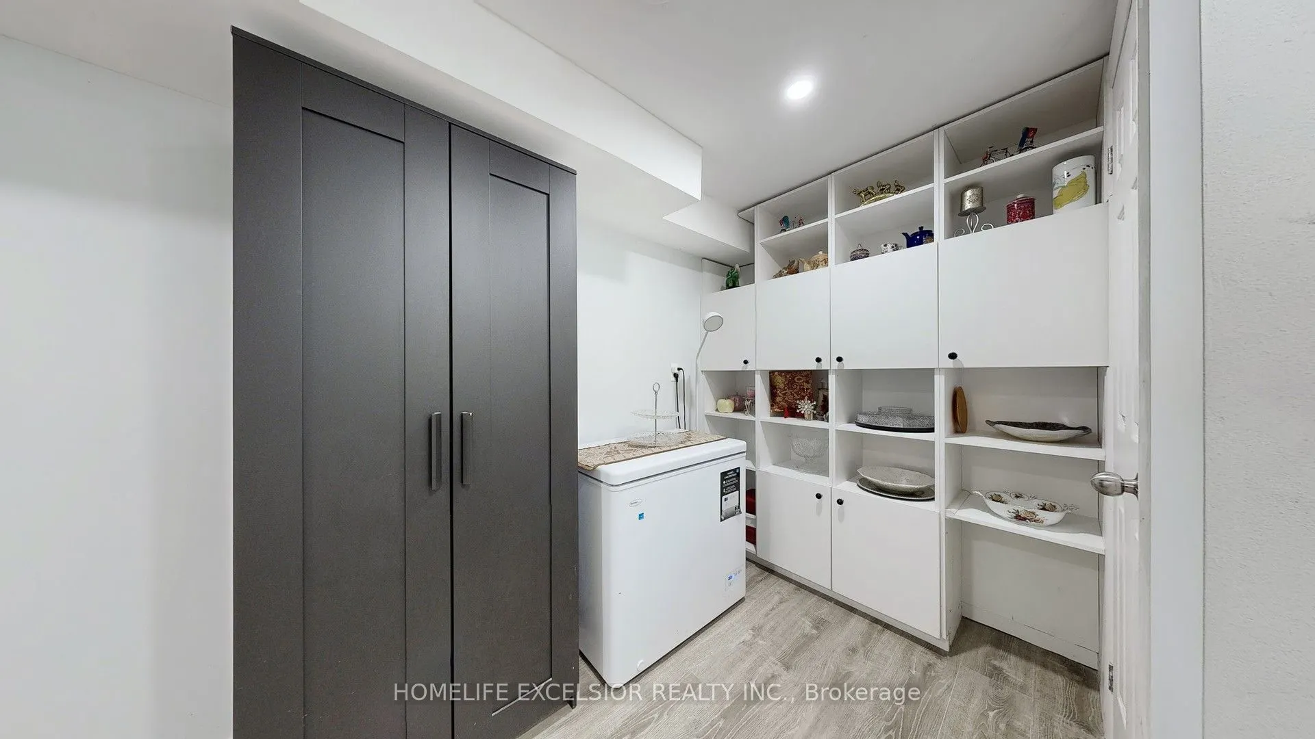 201 Alexmuir Boulevard, ##73