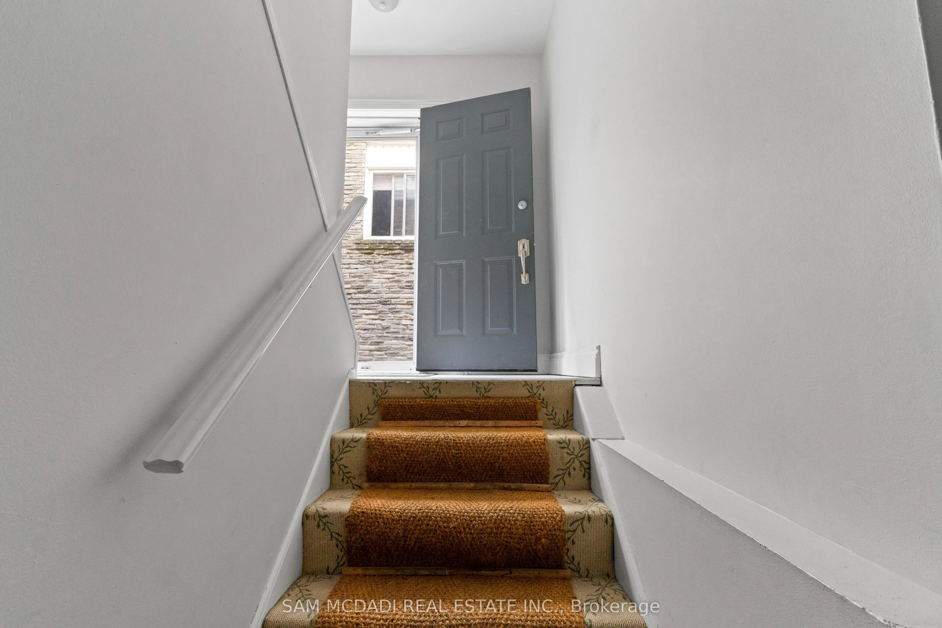 26 Pine Avenue