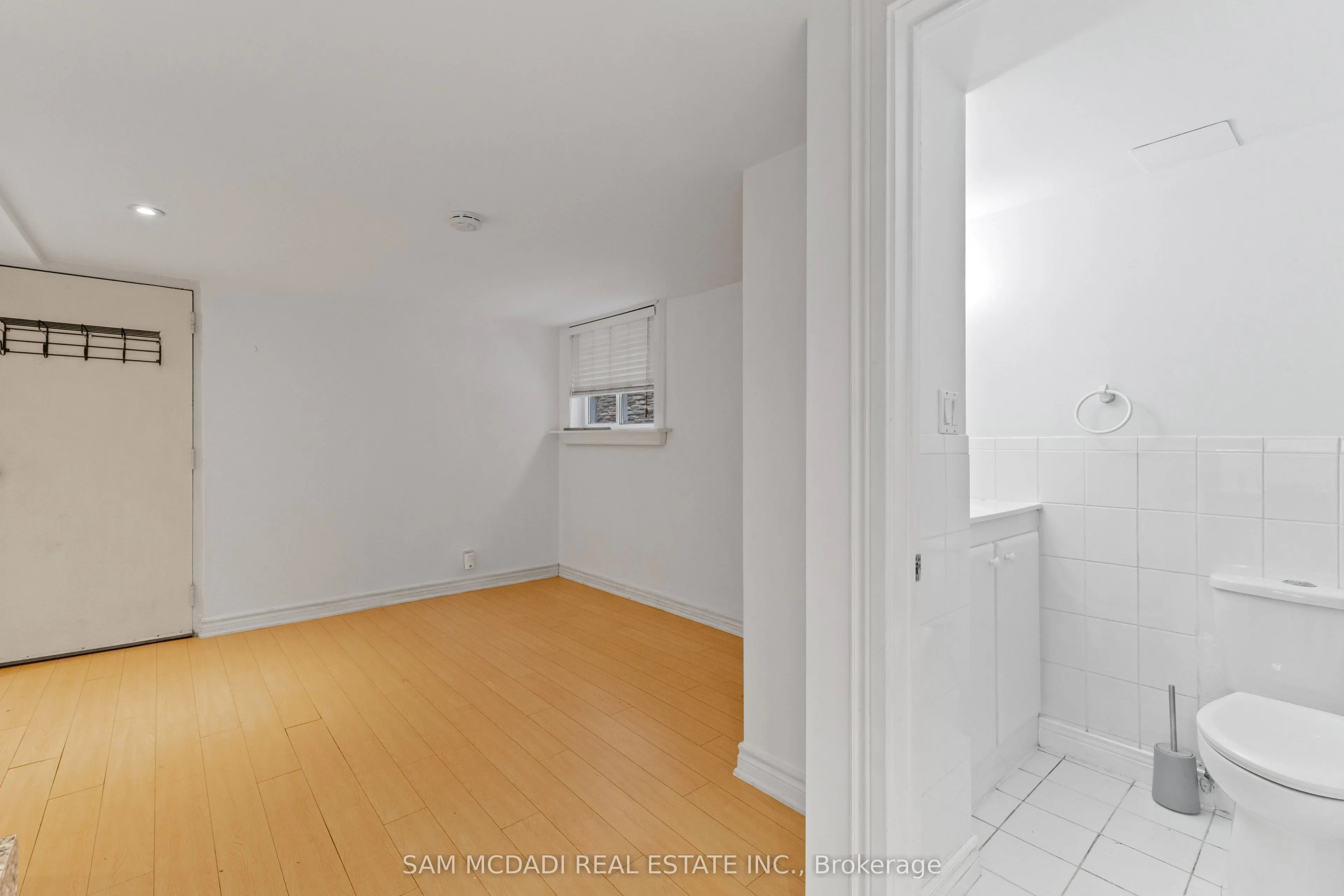 26 Pine Avenue