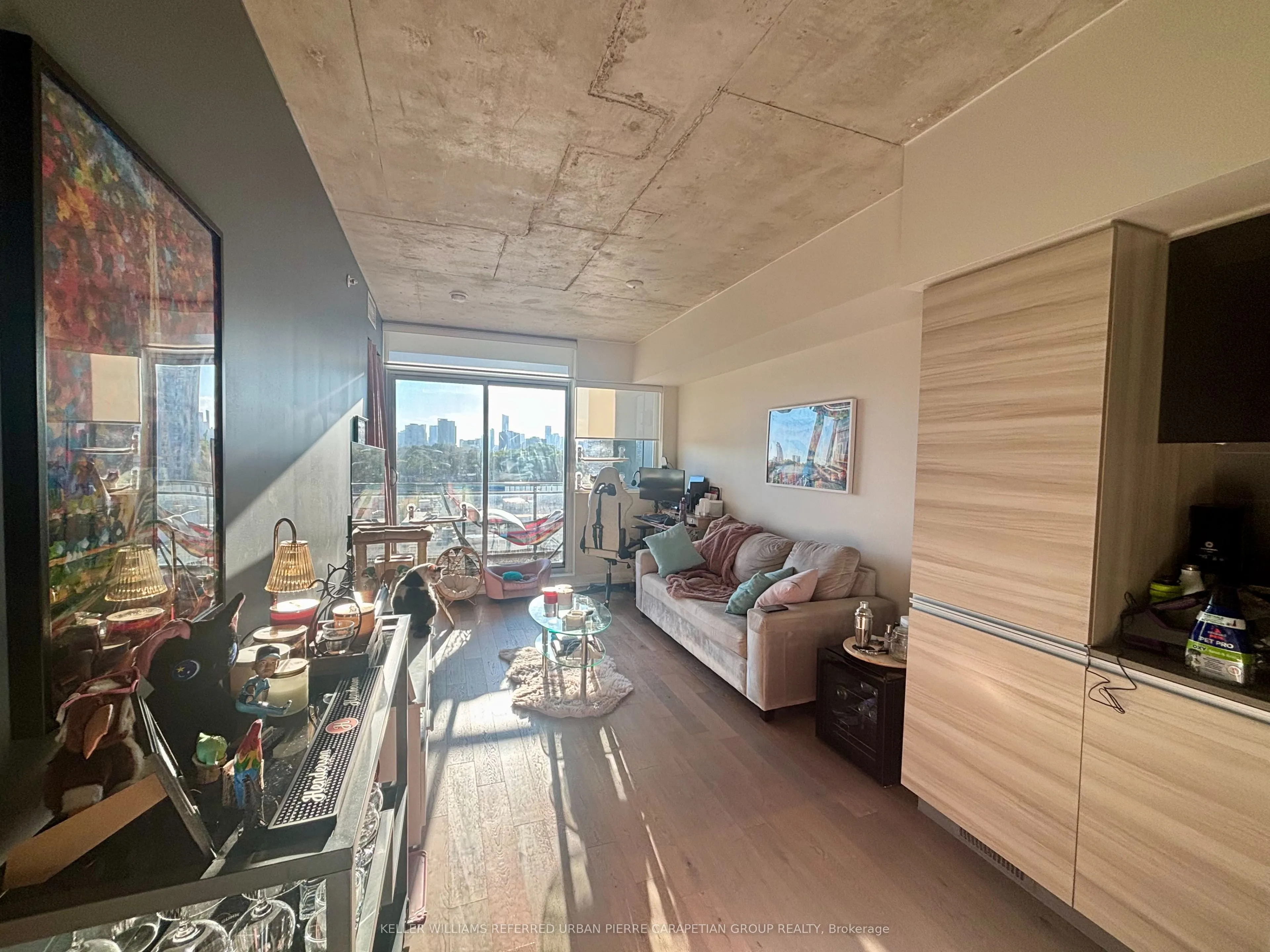 1190 Dundas Street, #721