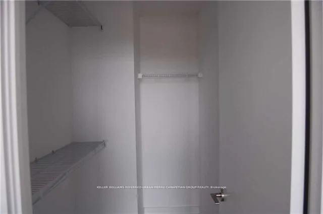 1190 Dundas Street, #721