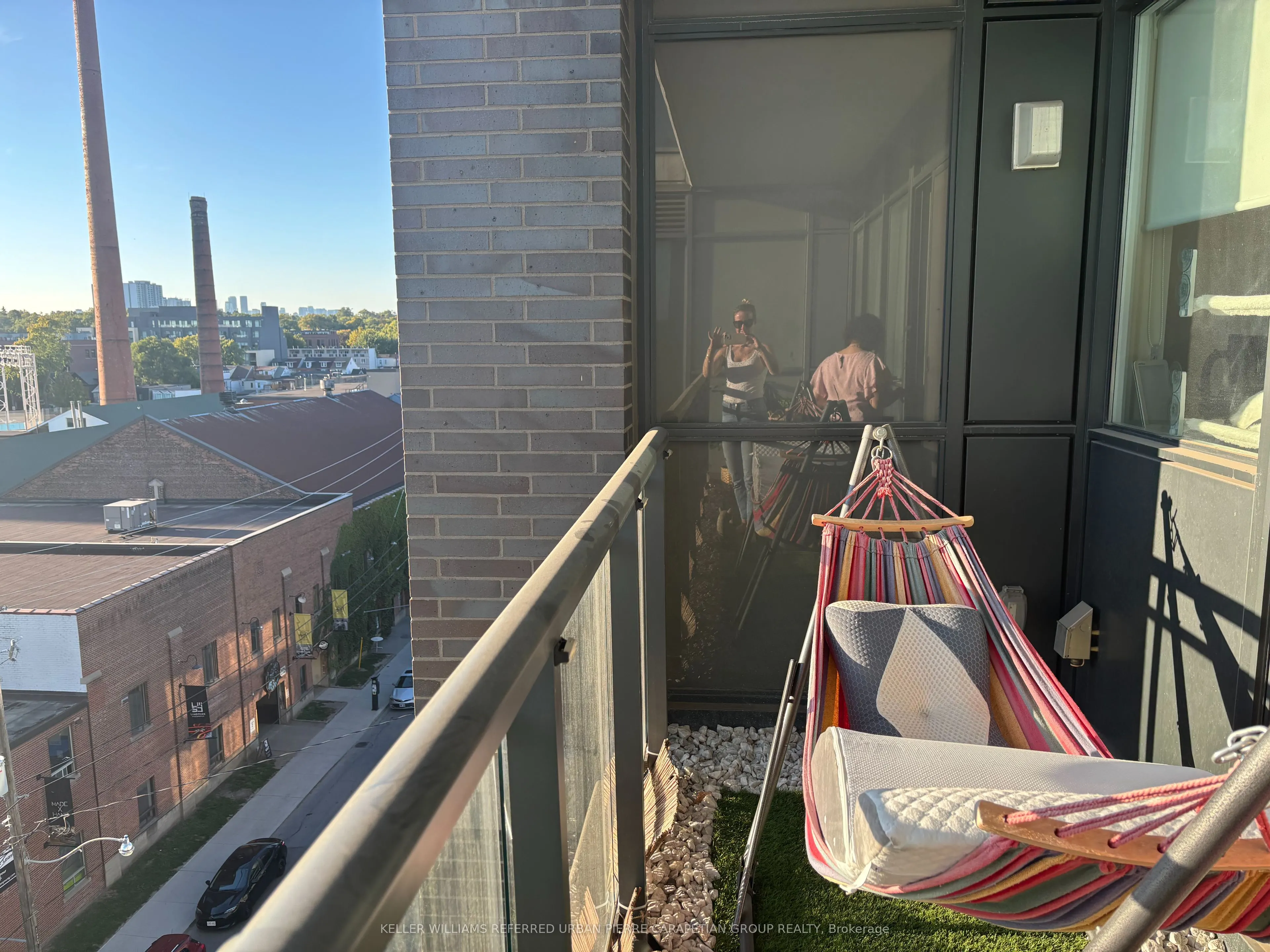 1190 Dundas Street, #721