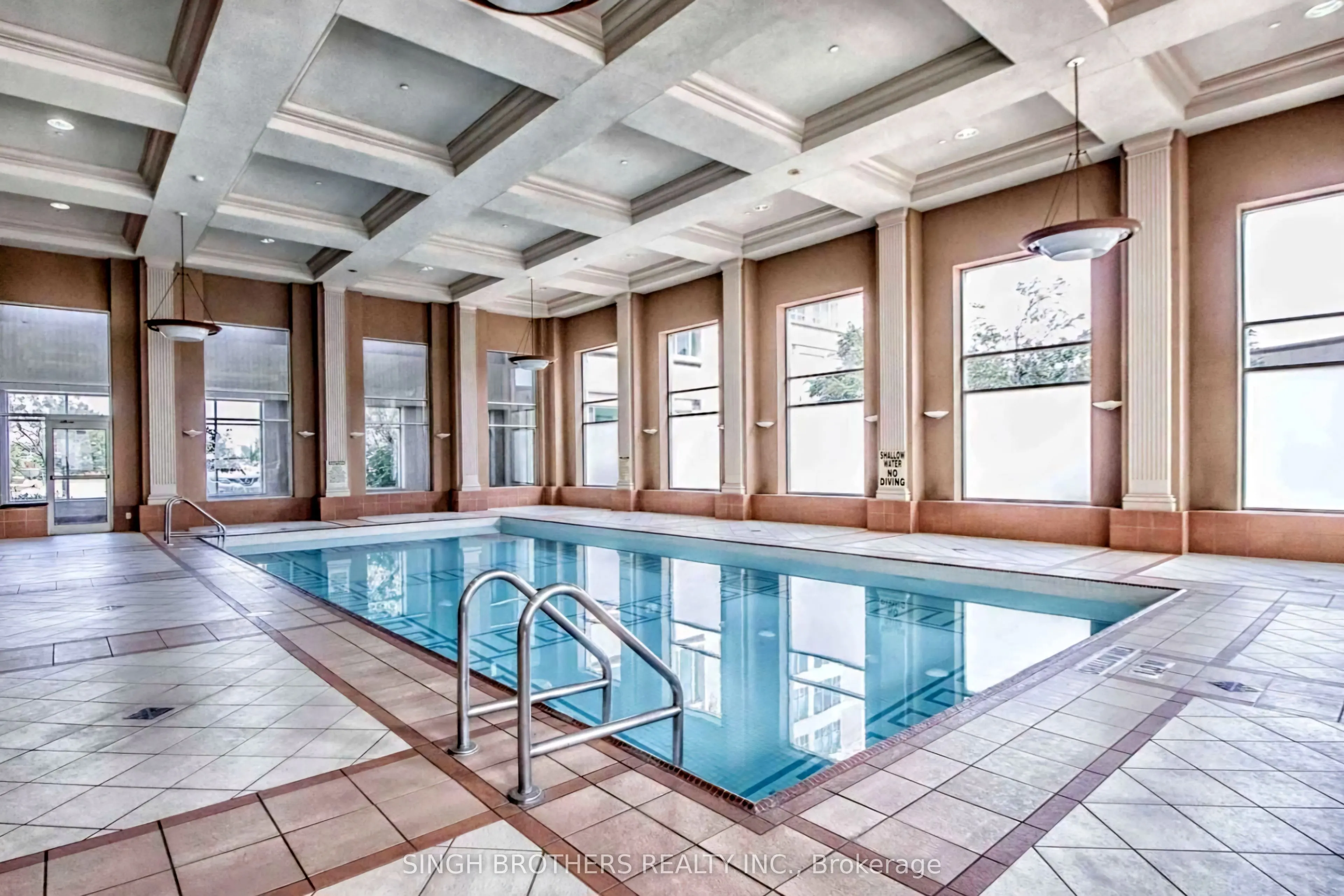 1 Lee Centre Drive, #1505