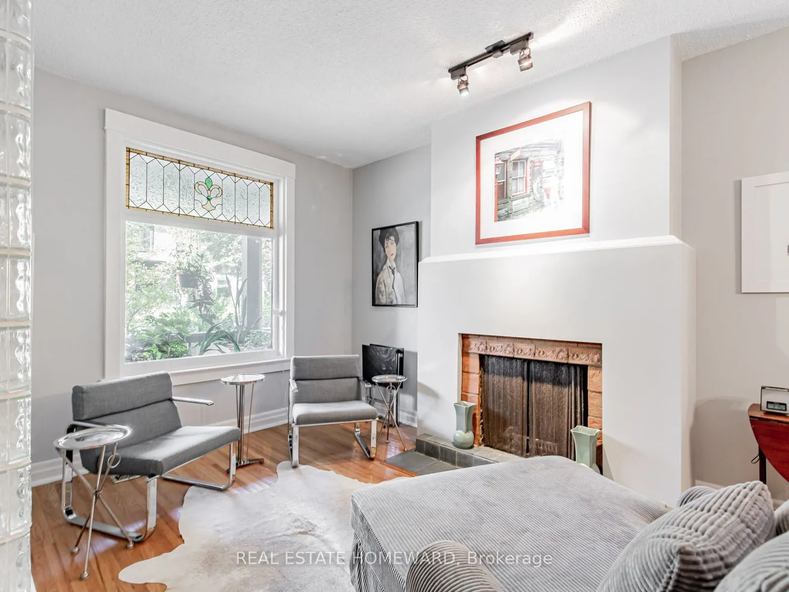 87 Harcourt Avenue