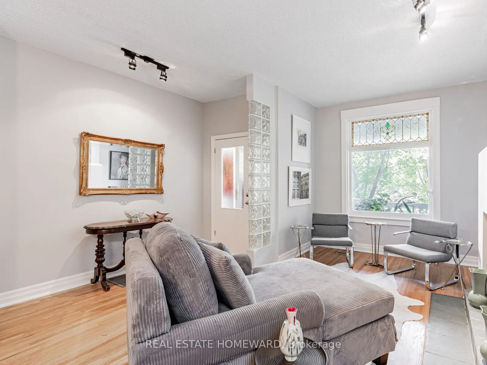 87 Harcourt Avenue
