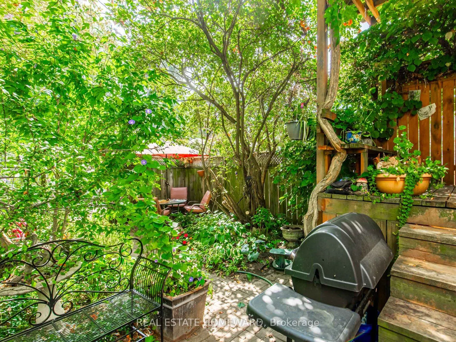 87 Harcourt Avenue