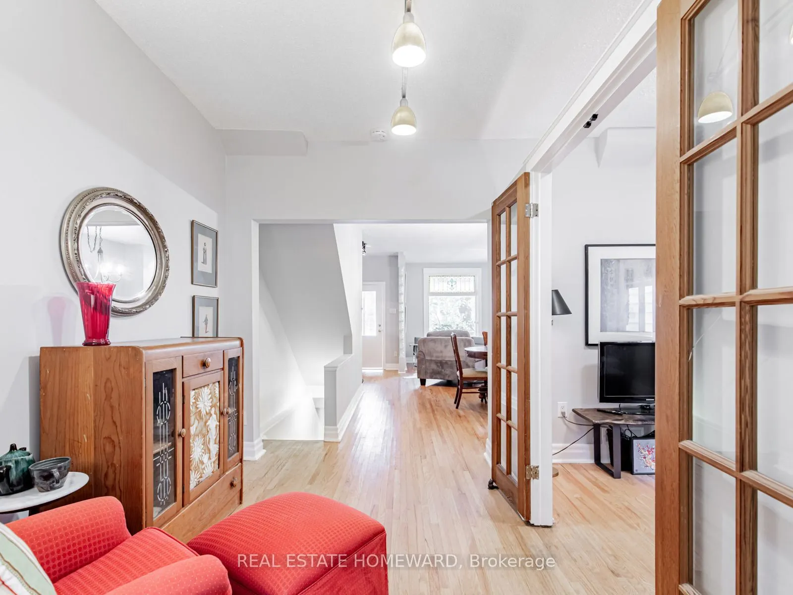87 Harcourt Avenue