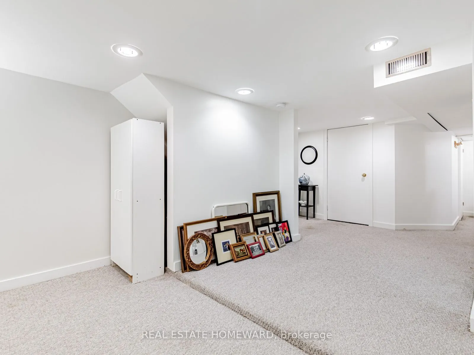 87 Harcourt Avenue