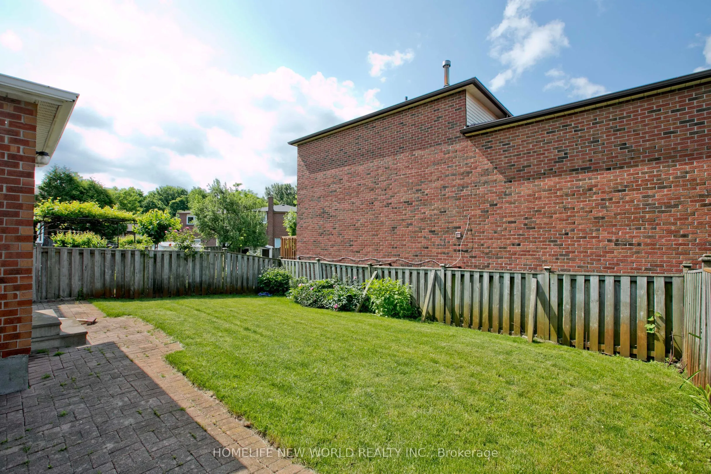 53 Sanwood Boulevard
