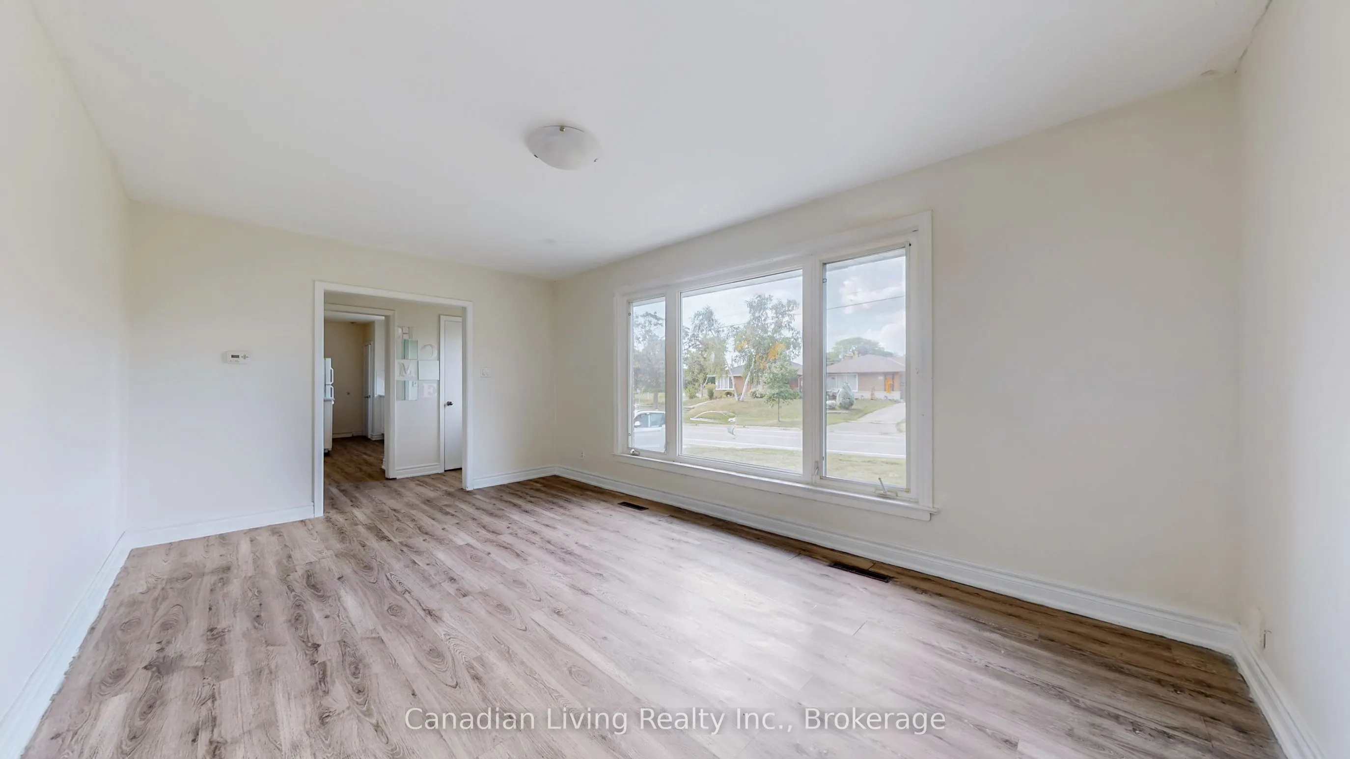 1-599 Gibbons Street