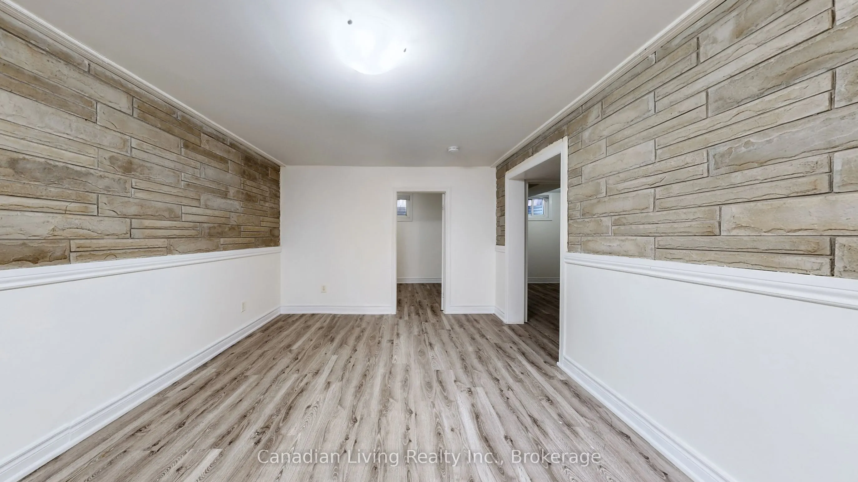 2-599 Gibbons Street