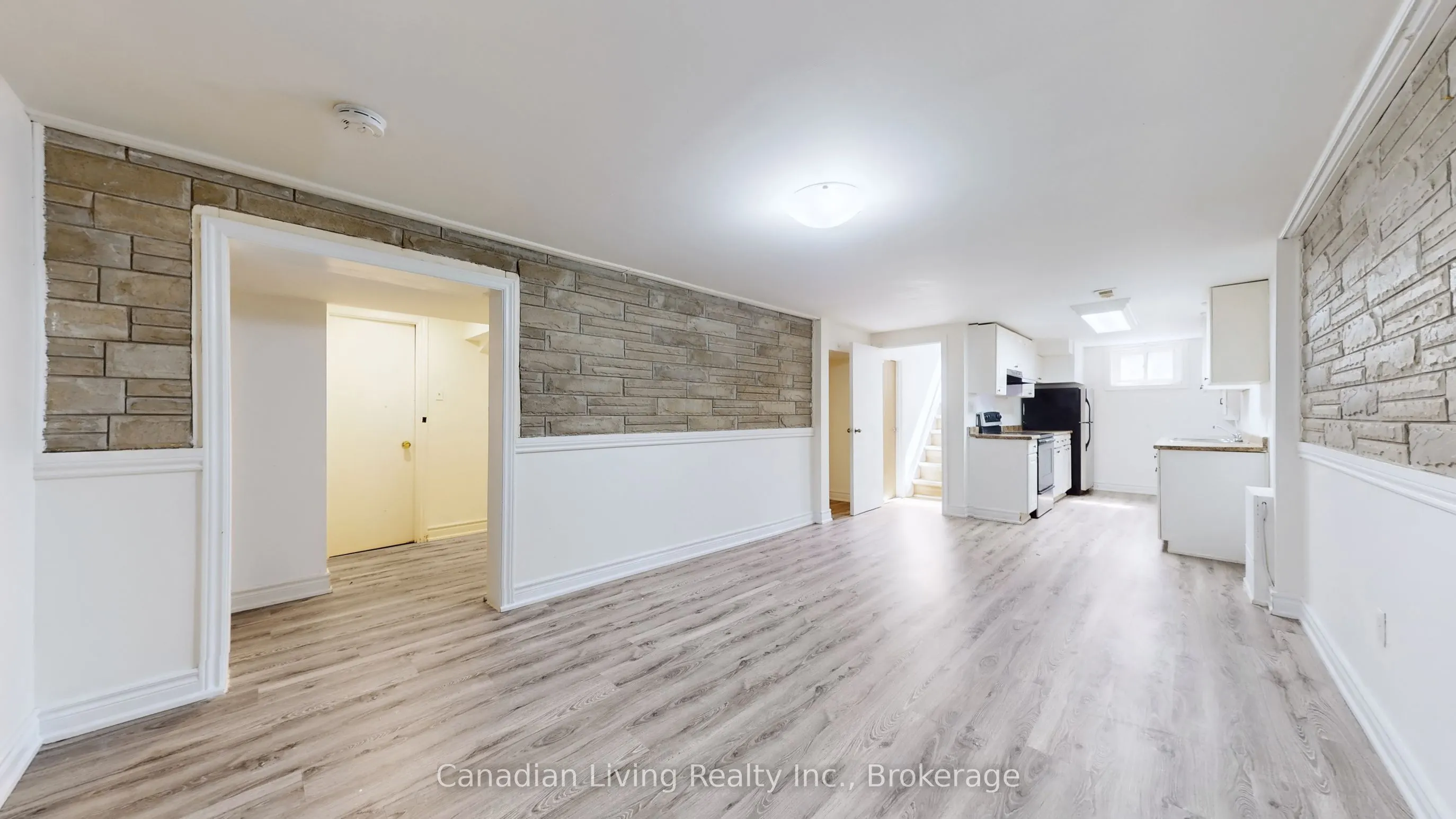 2-599 Gibbons Street