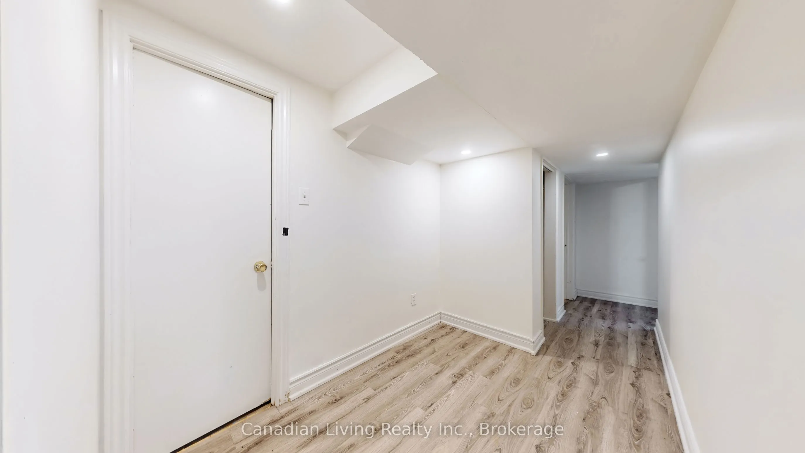 2-599 Gibbons Street