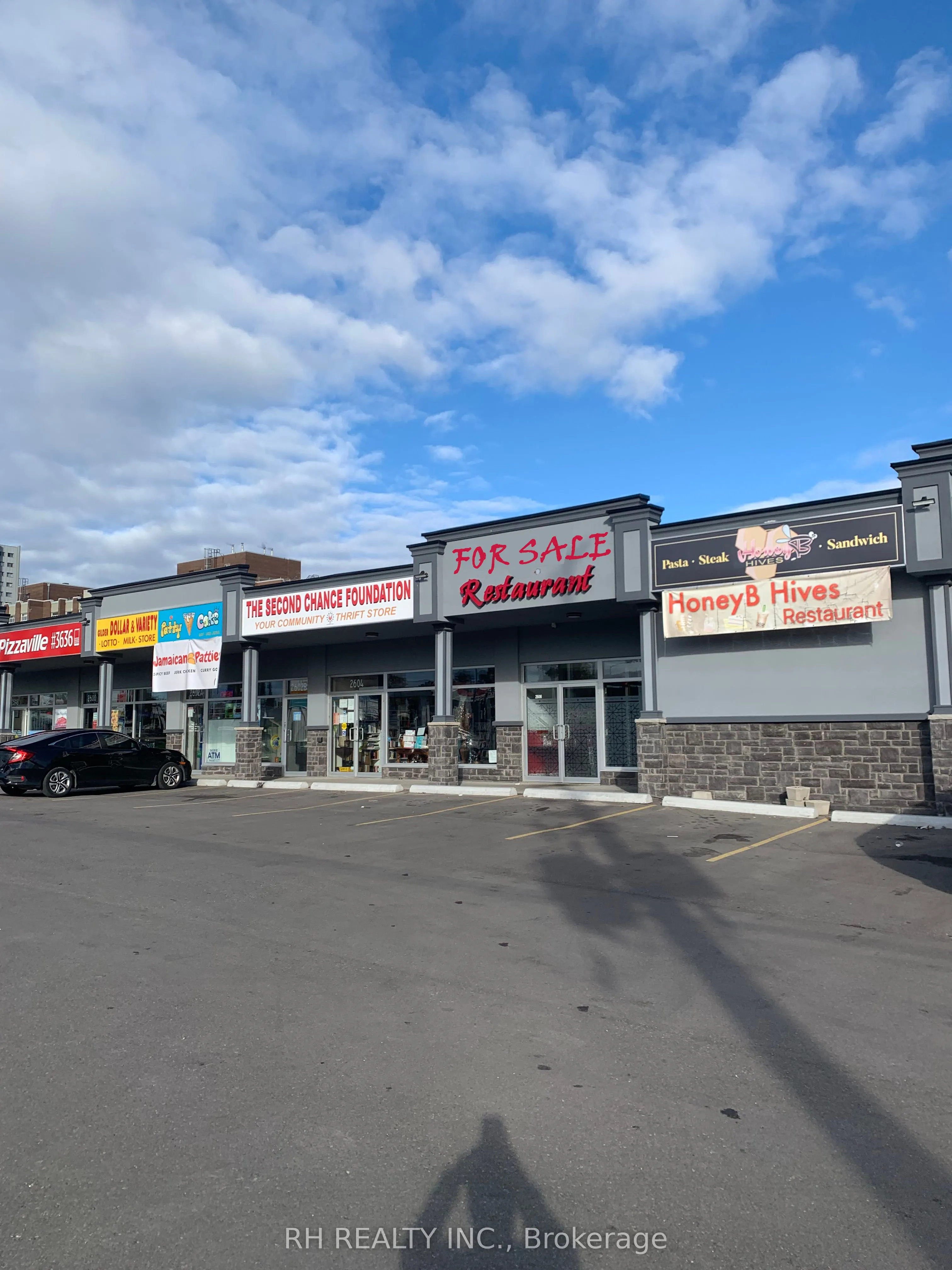 2606 Eglinton Avenue E