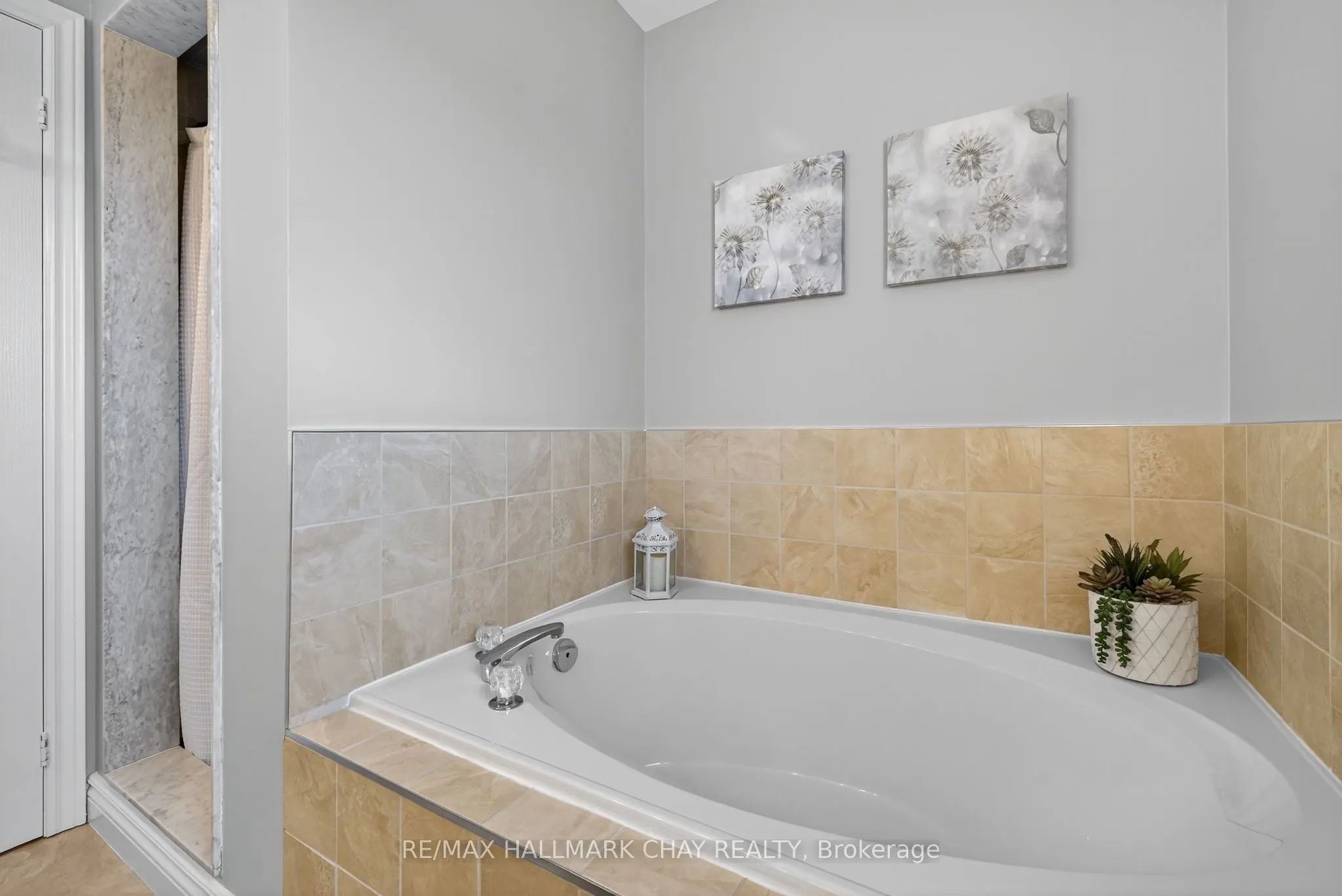 114 Sweetbriar Court
