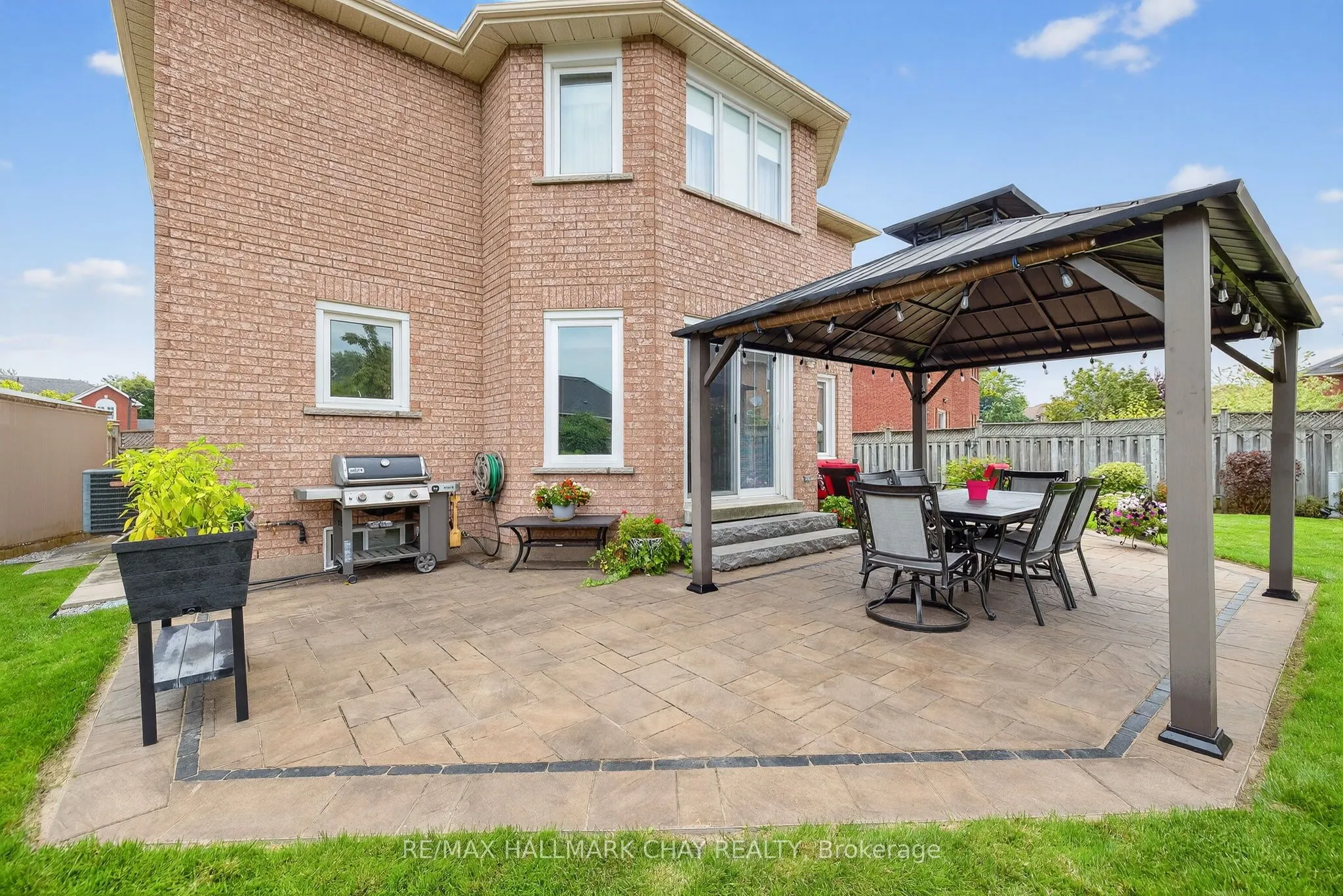 114 Sweetbriar Court