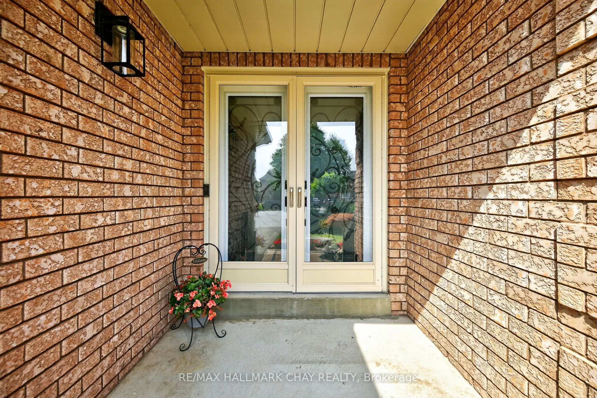 114 Sweetbriar Court