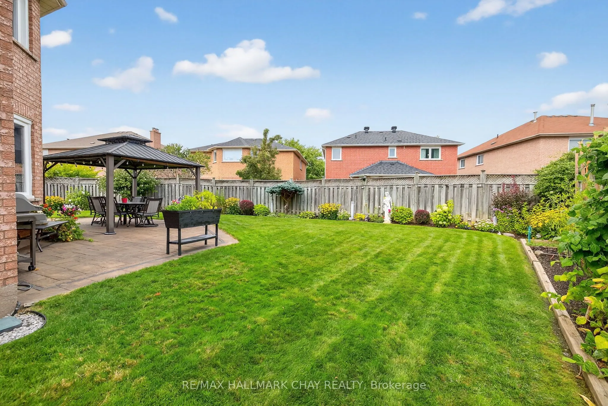 114 Sweetbriar Court