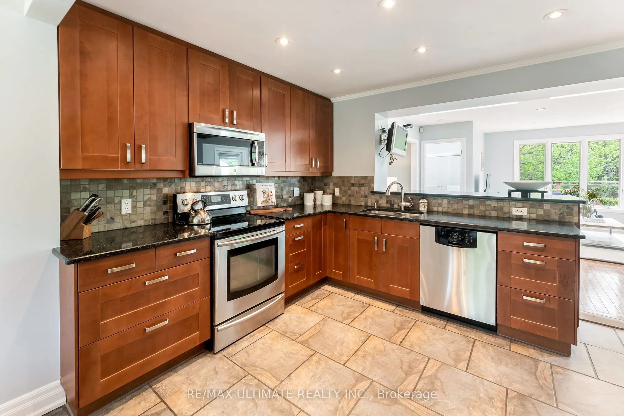 69 Midland Avenue