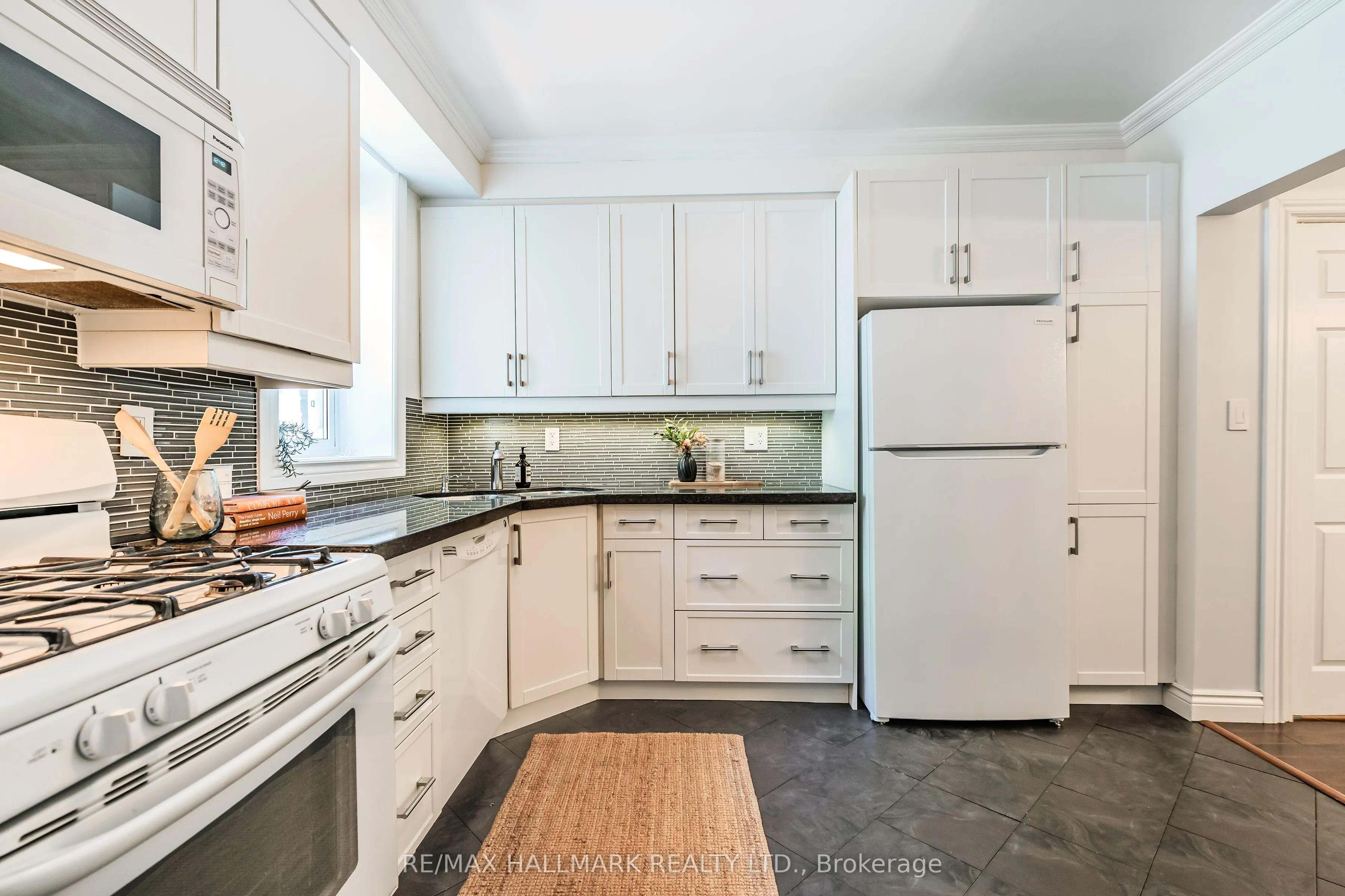 152 Hastings Avenue