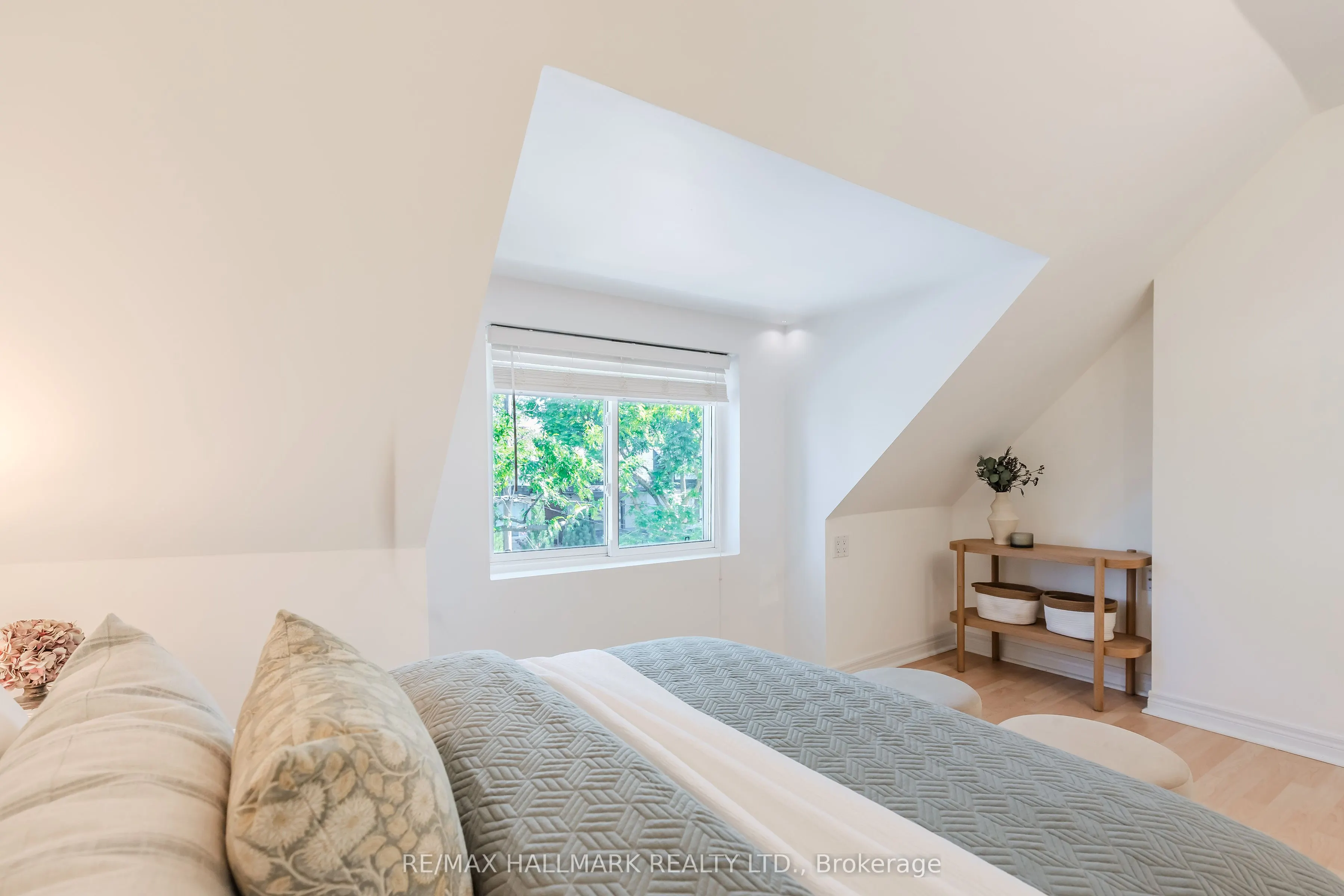 152 Hastings Avenue