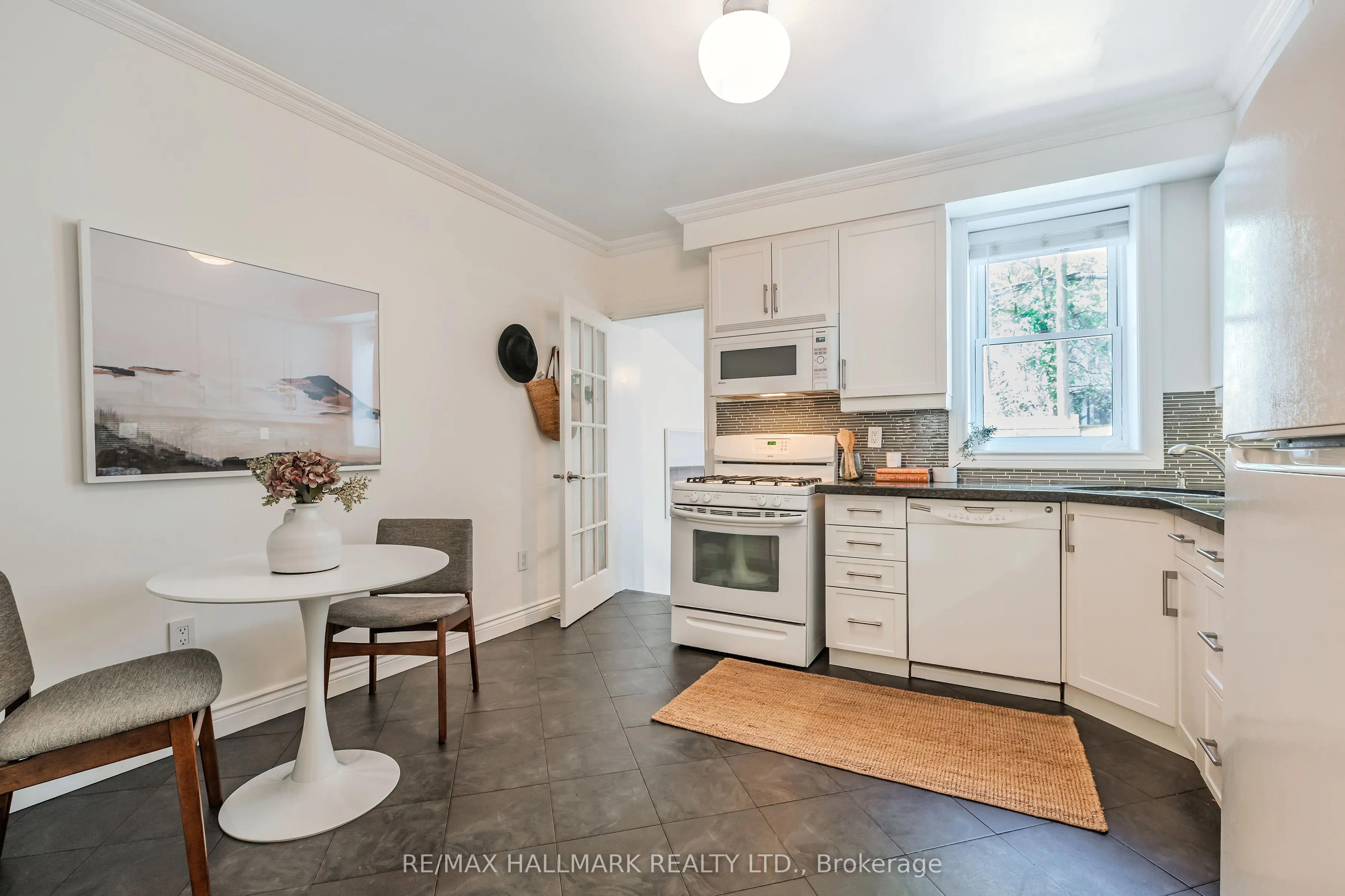 152 Hastings Avenue