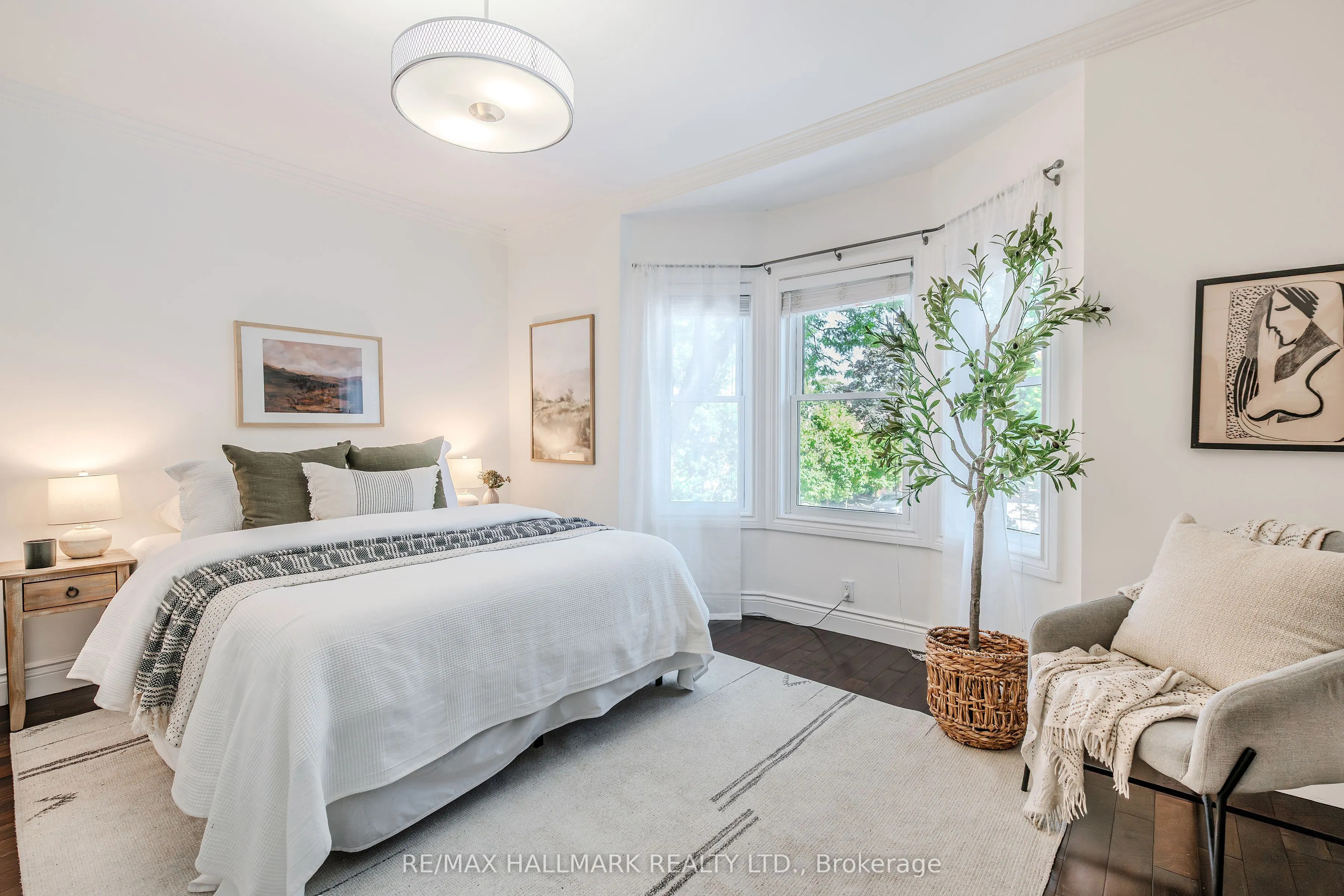 152 Hastings Avenue