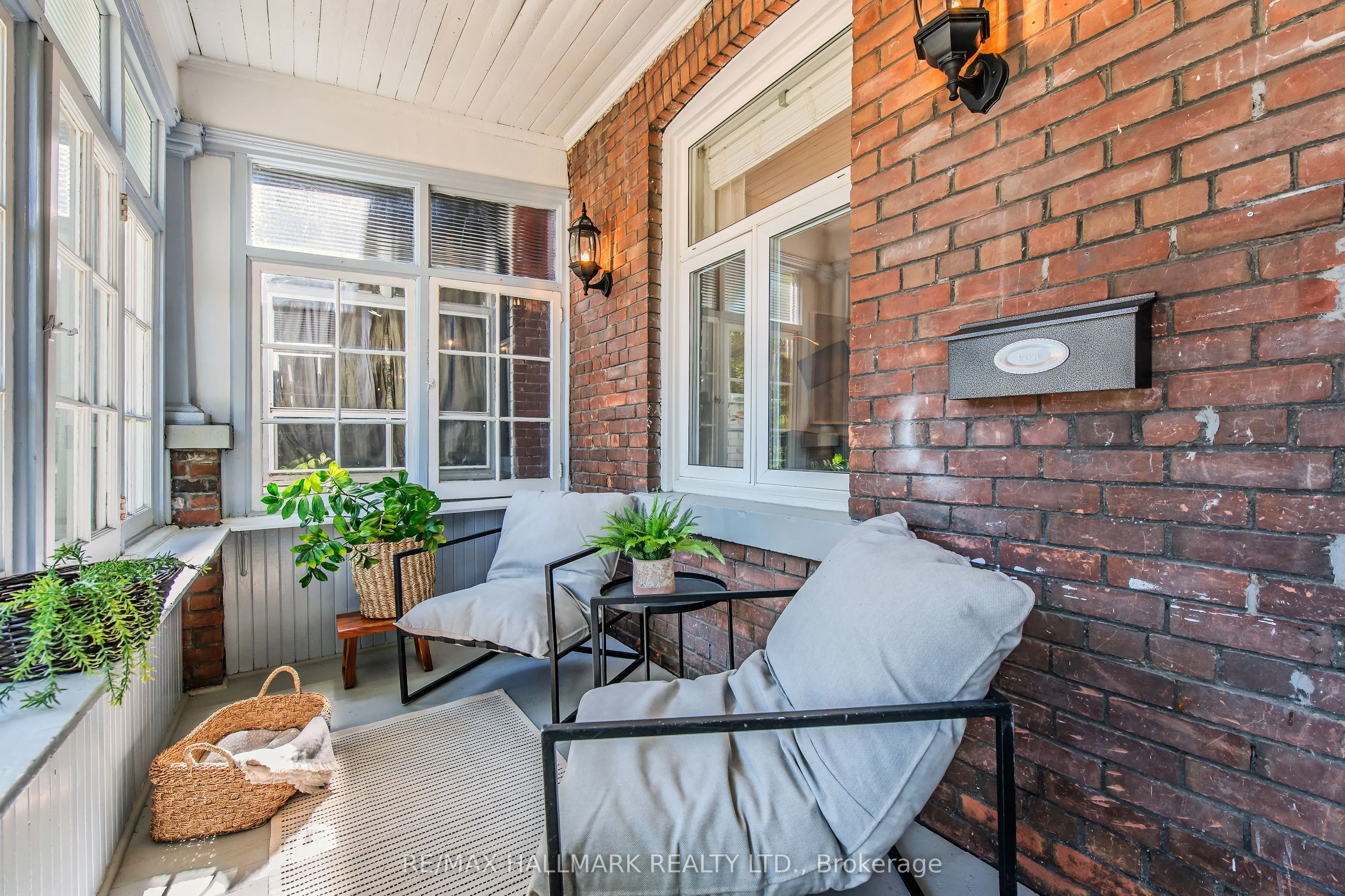 152 Hastings Avenue