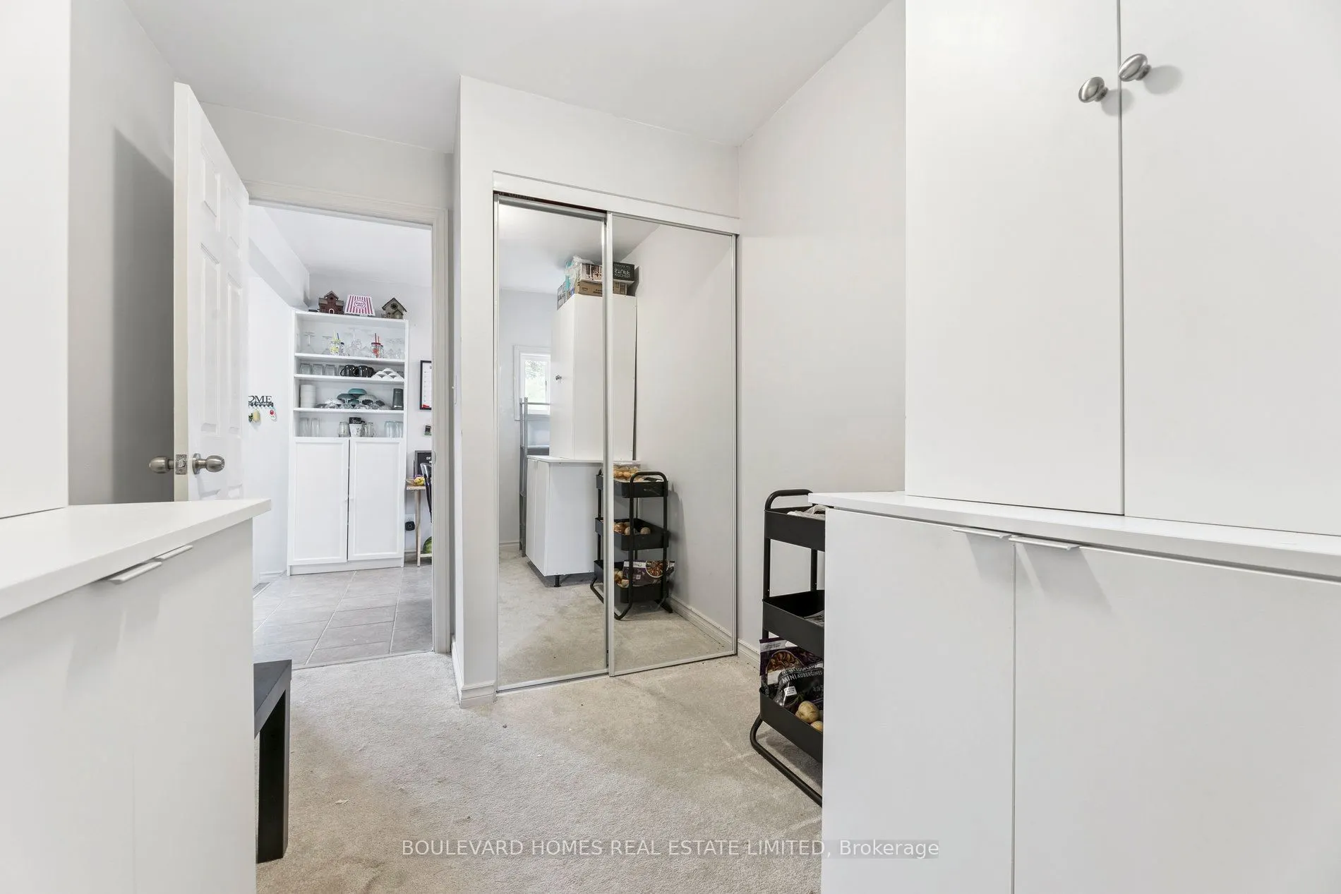 315 Oshawa Boulevard N