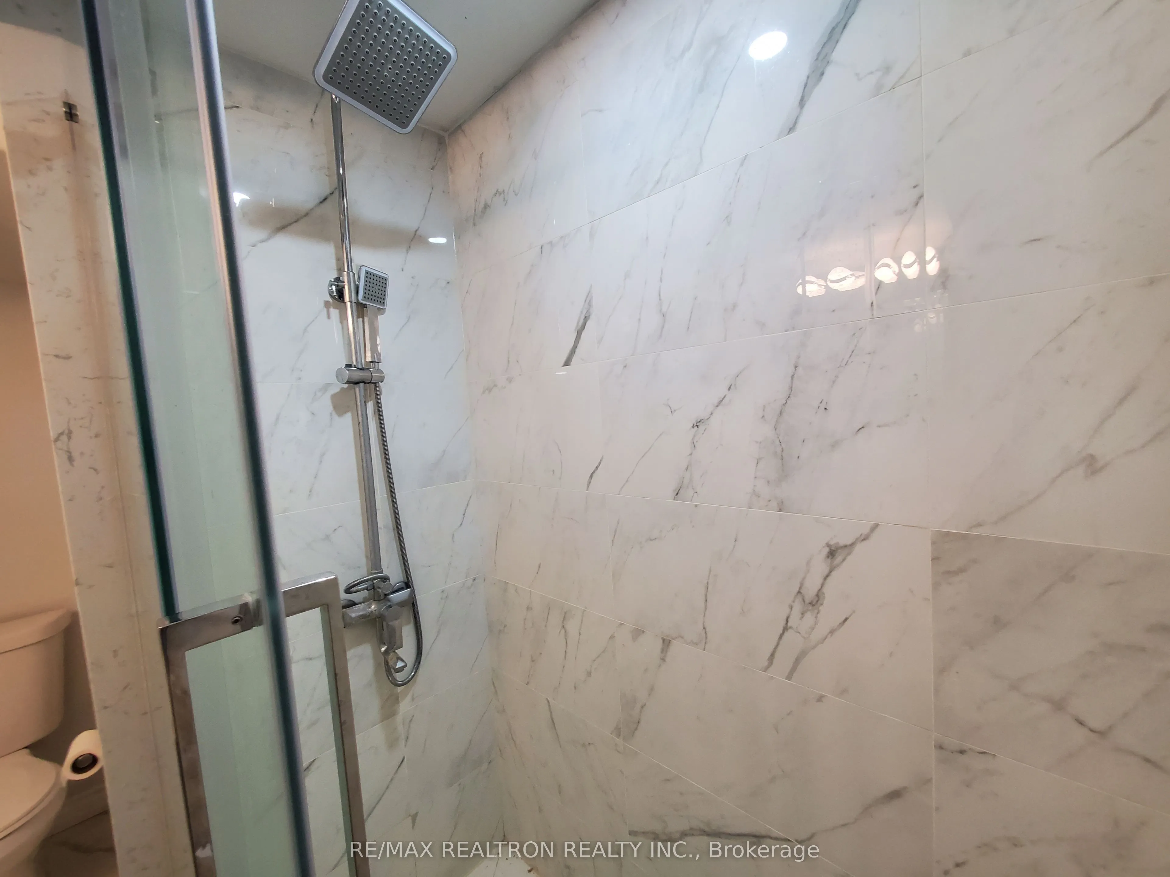 6 Pinestone Court, #Basement