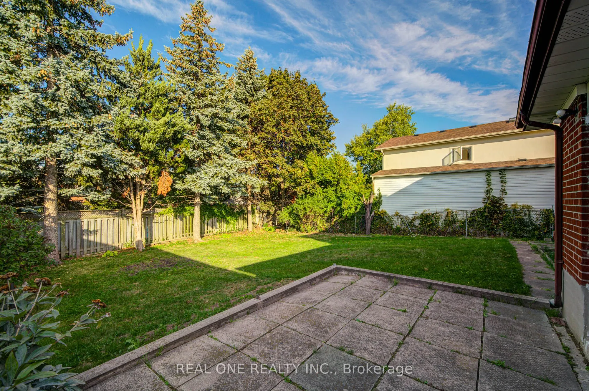 122 Marilake Drive