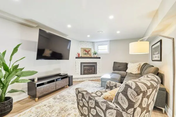 35 Glen Muir Drive