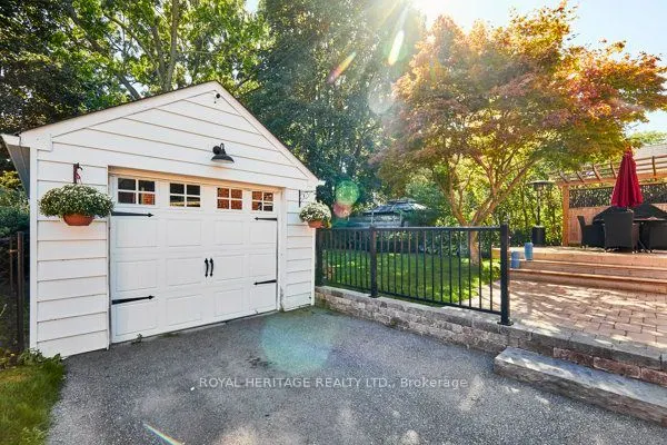 35 Glen Muir Drive