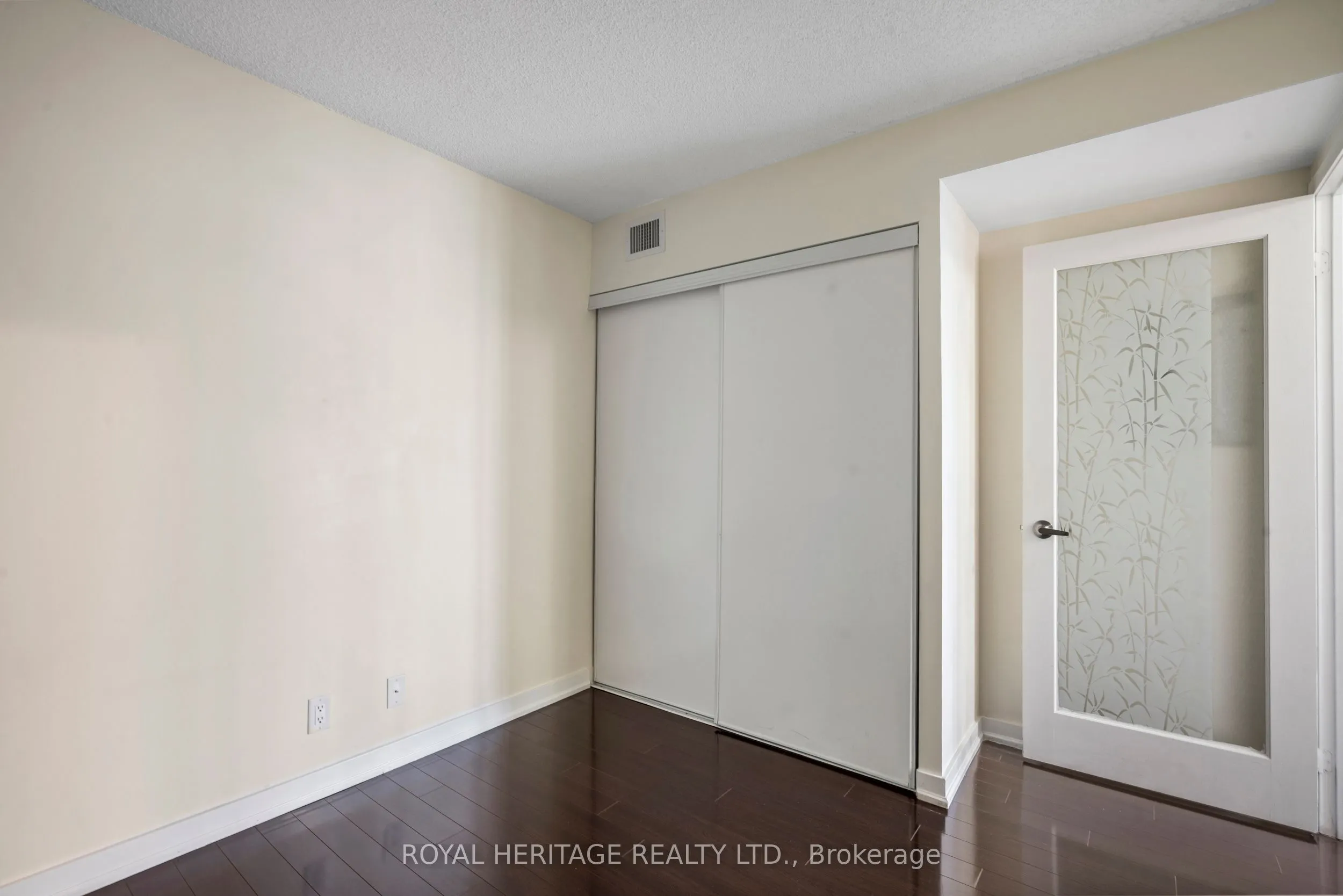 38 Lee Centre Drive, #1716