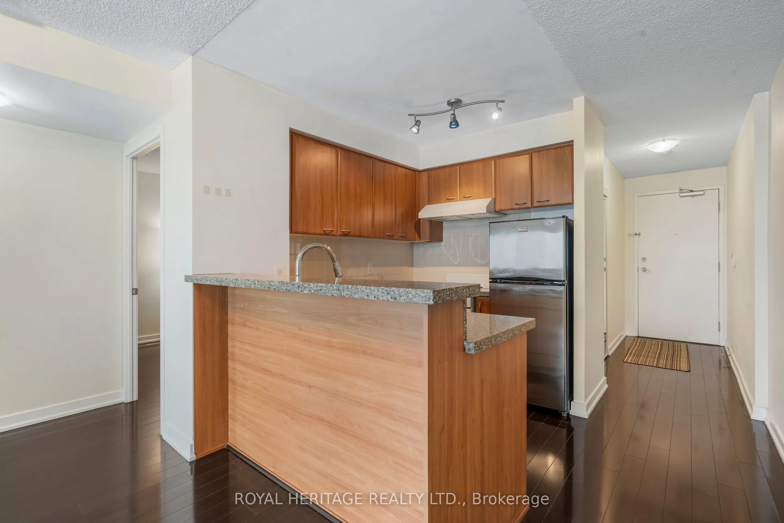 38 Lee Centre Drive, #1716