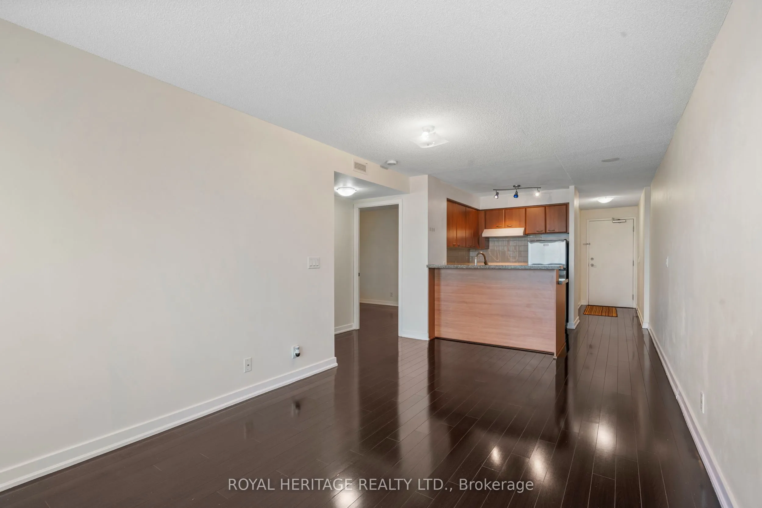 38 Lee Centre Drive, #1716