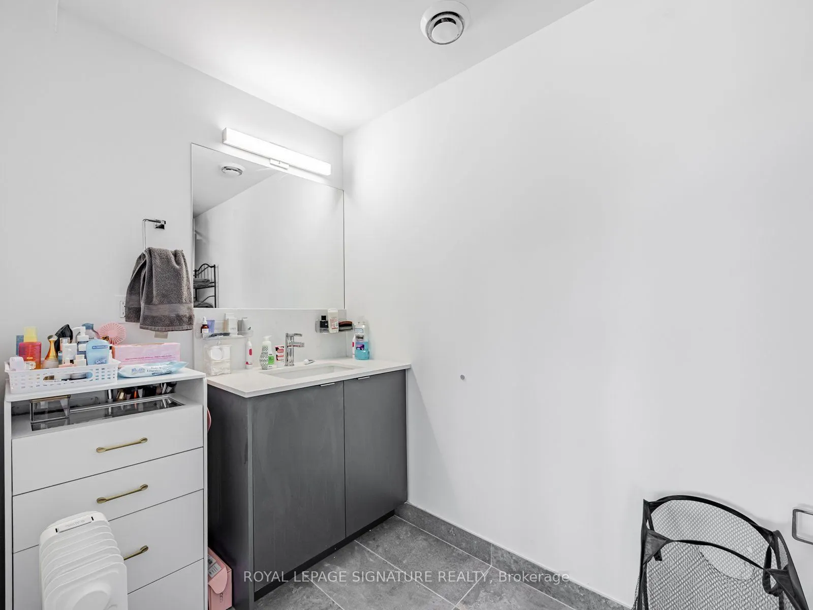1608 Charles Street E, #448