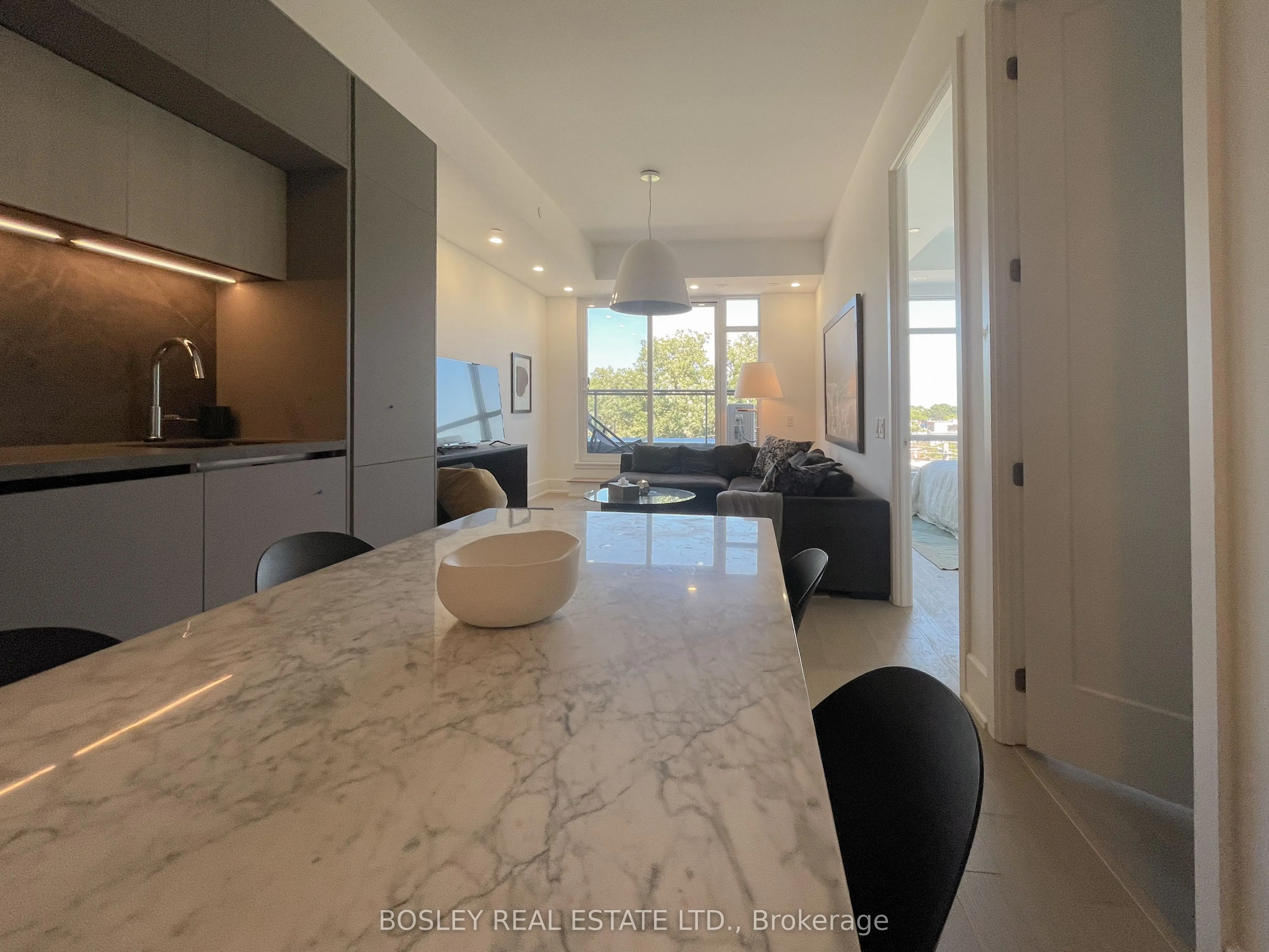 800 Broadview Avenue, #504