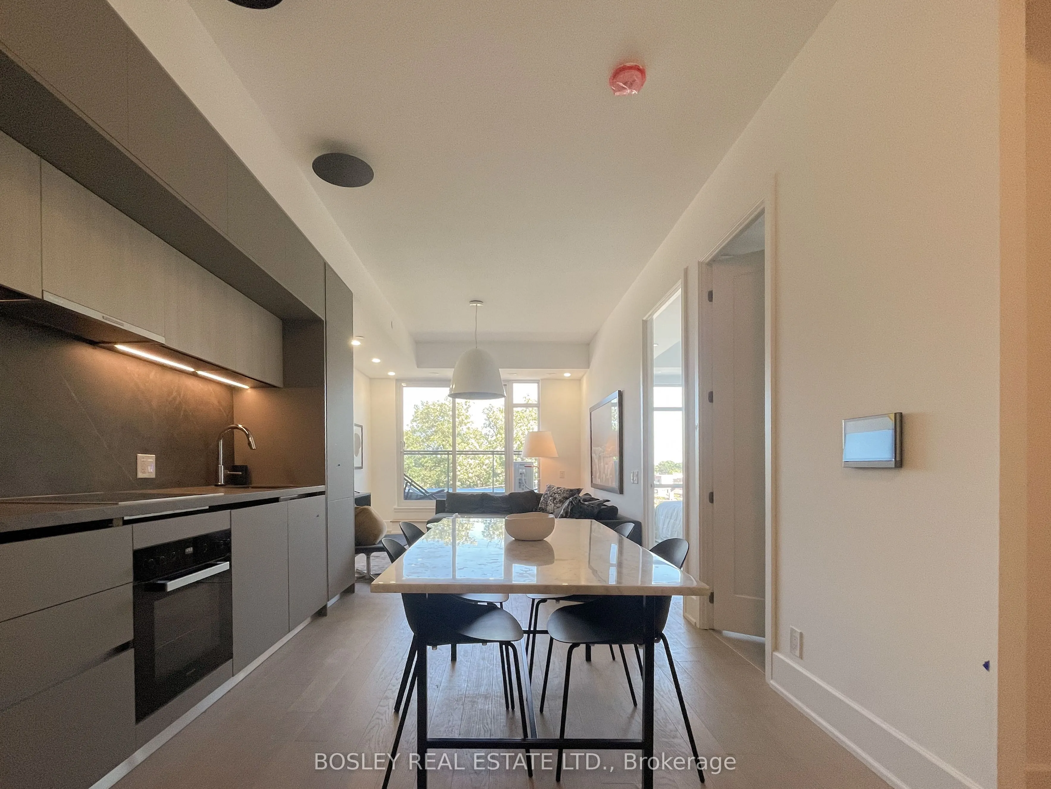 800 Broadview Avenue, #504