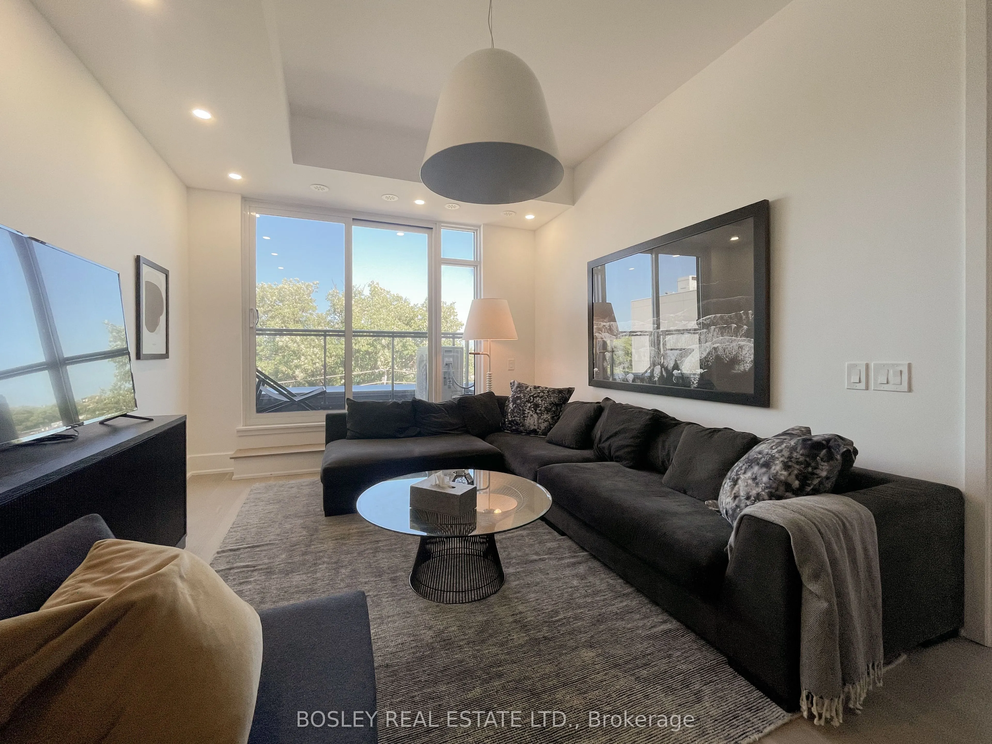 800 Broadview Avenue, #504