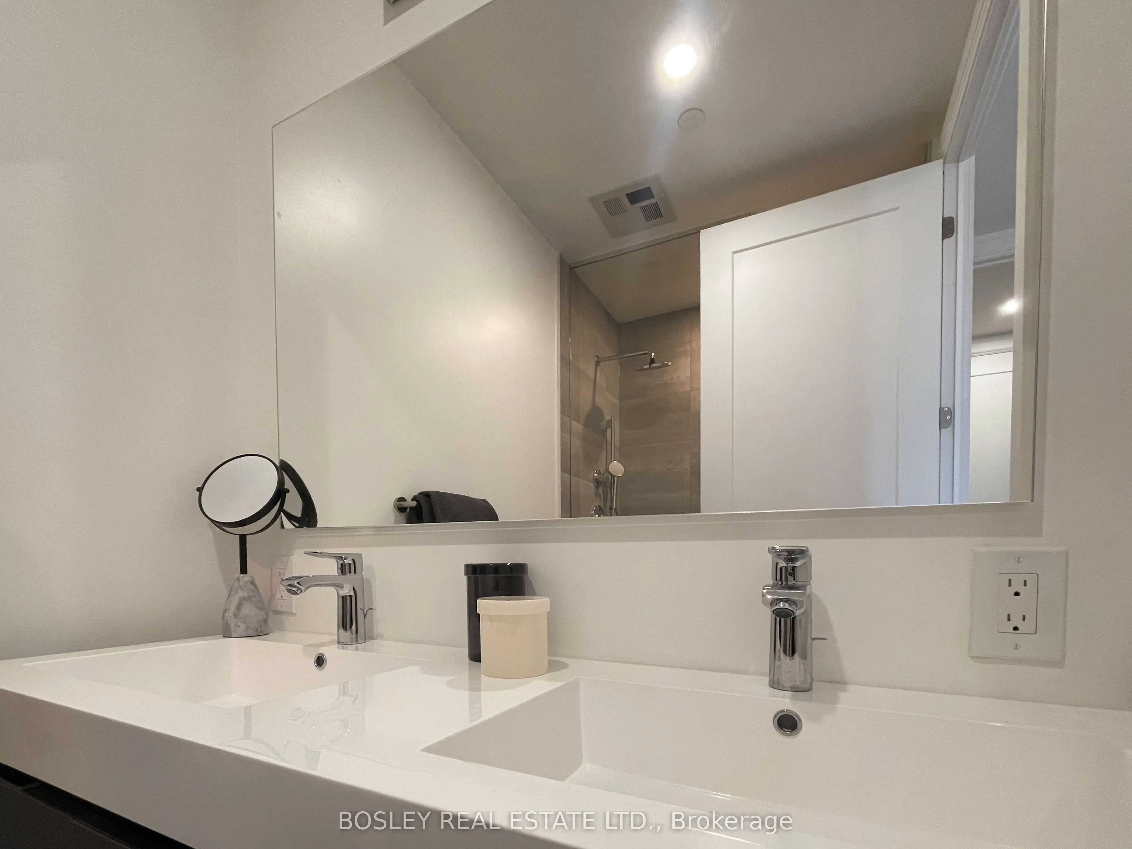 800 Broadview Avenue, #504