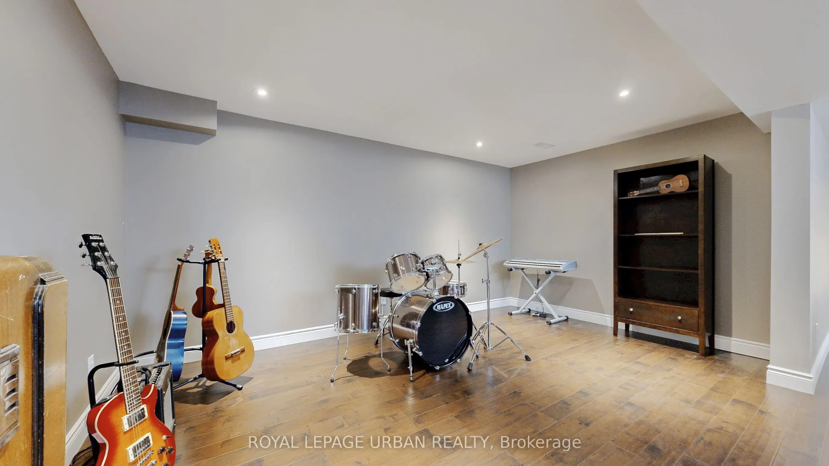96 Coalport Drive