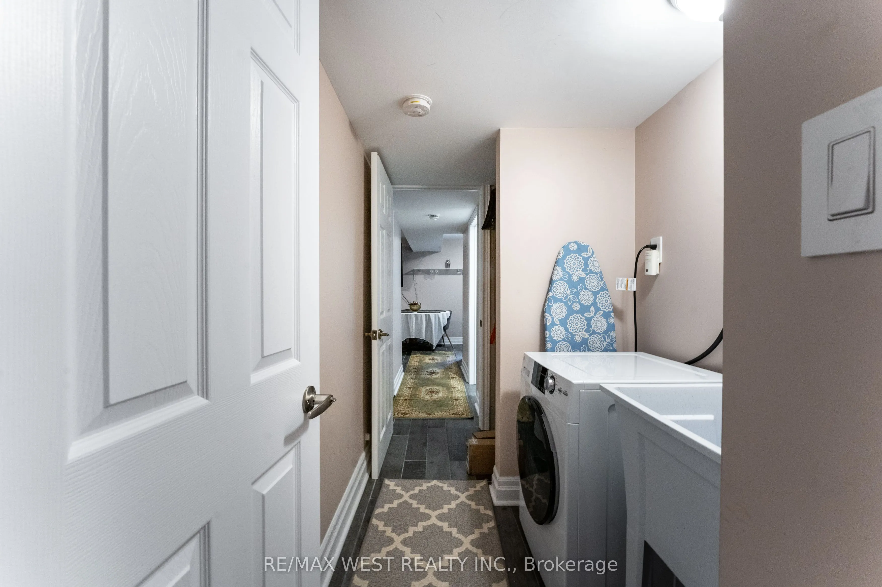 180 Holborne Avenue