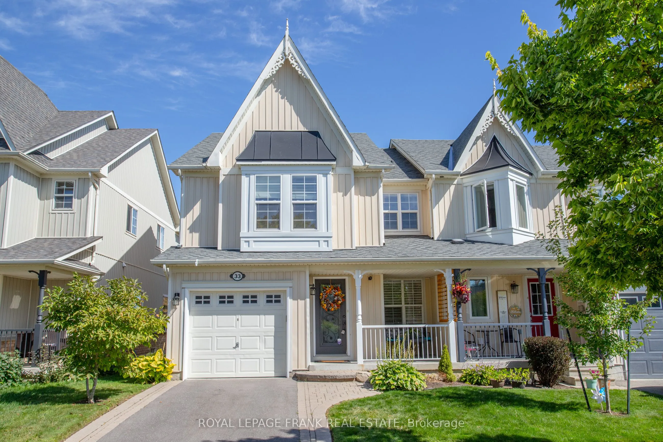33 Bexley Crescent E