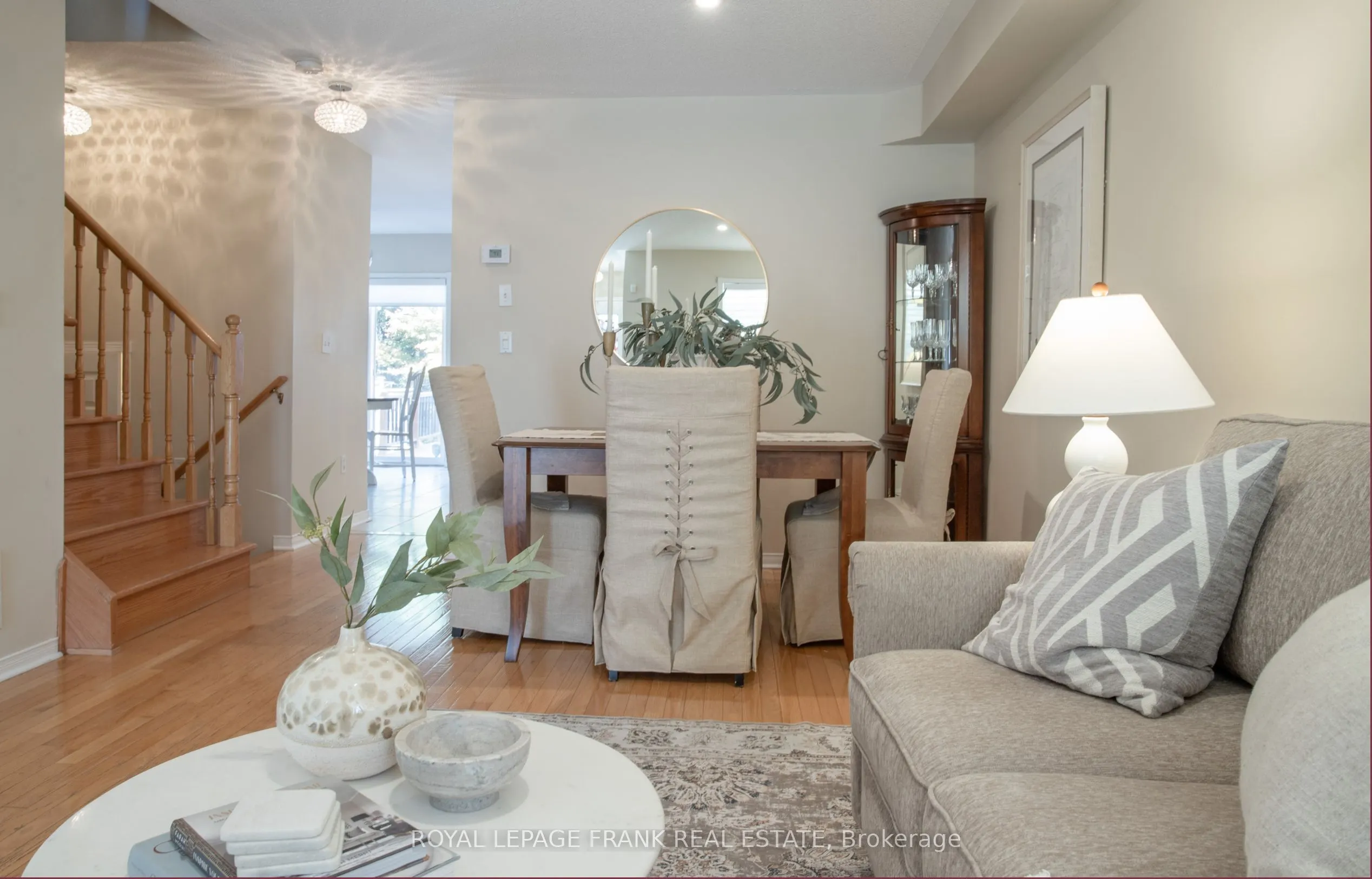 33 Bexley Crescent E
