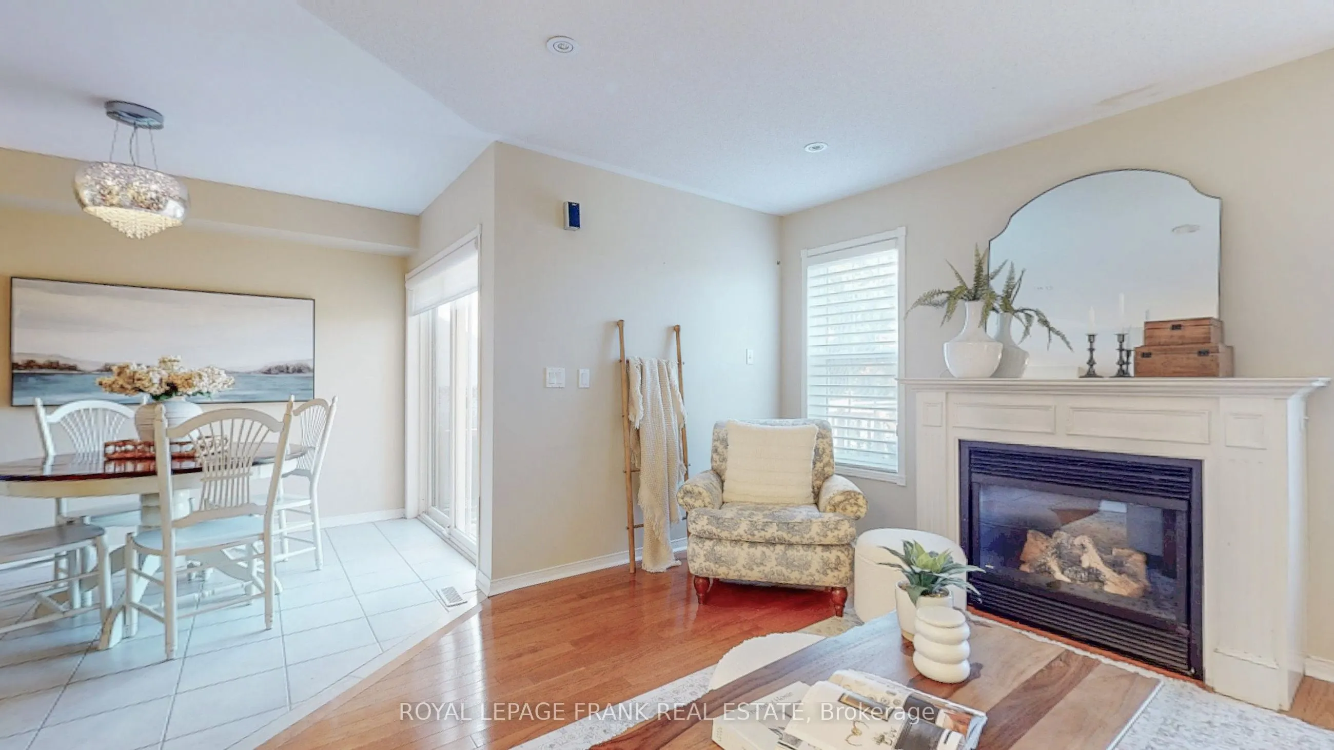 33 Bexley Crescent E