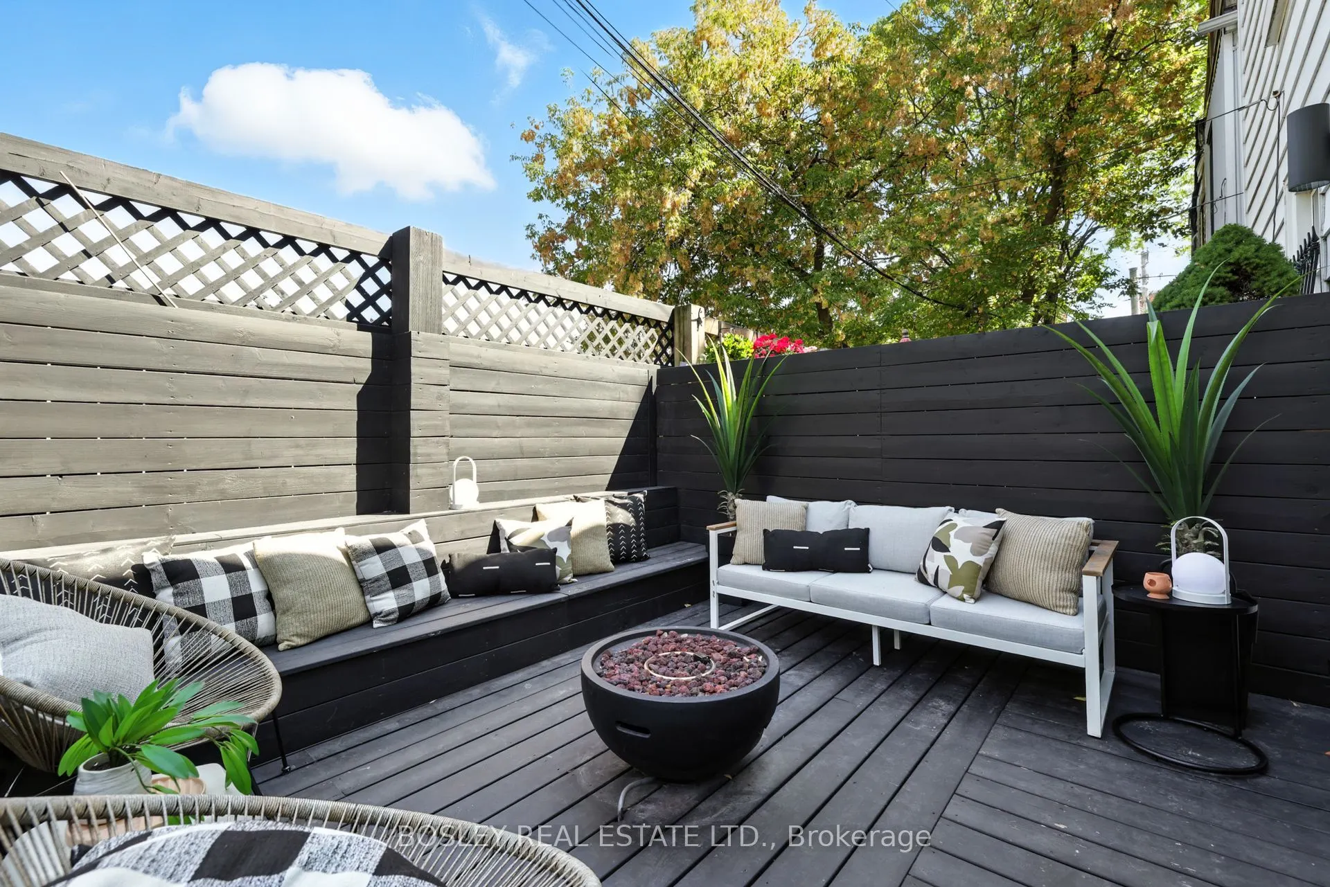 137 Munro Street