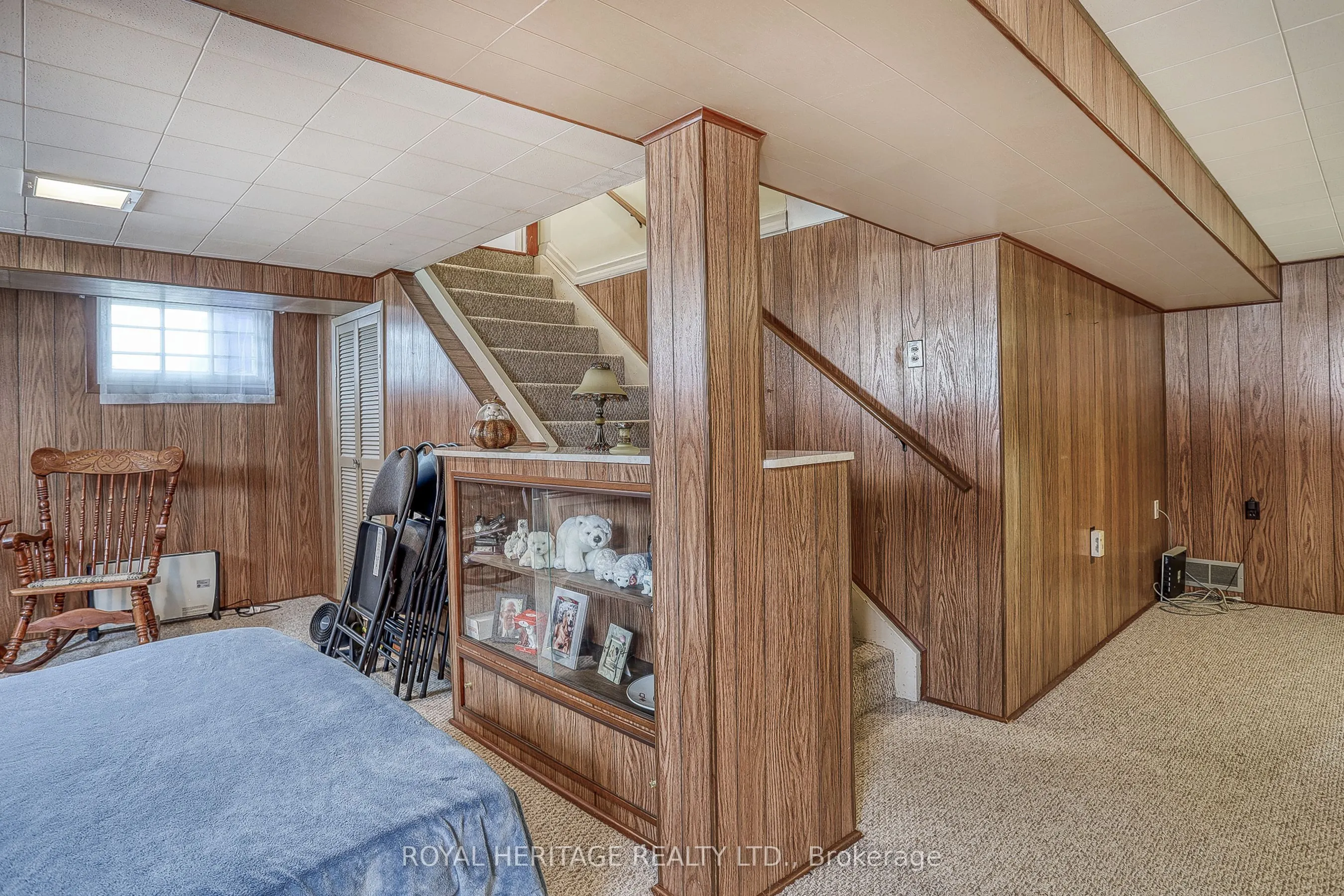 339 Nipigon Street E