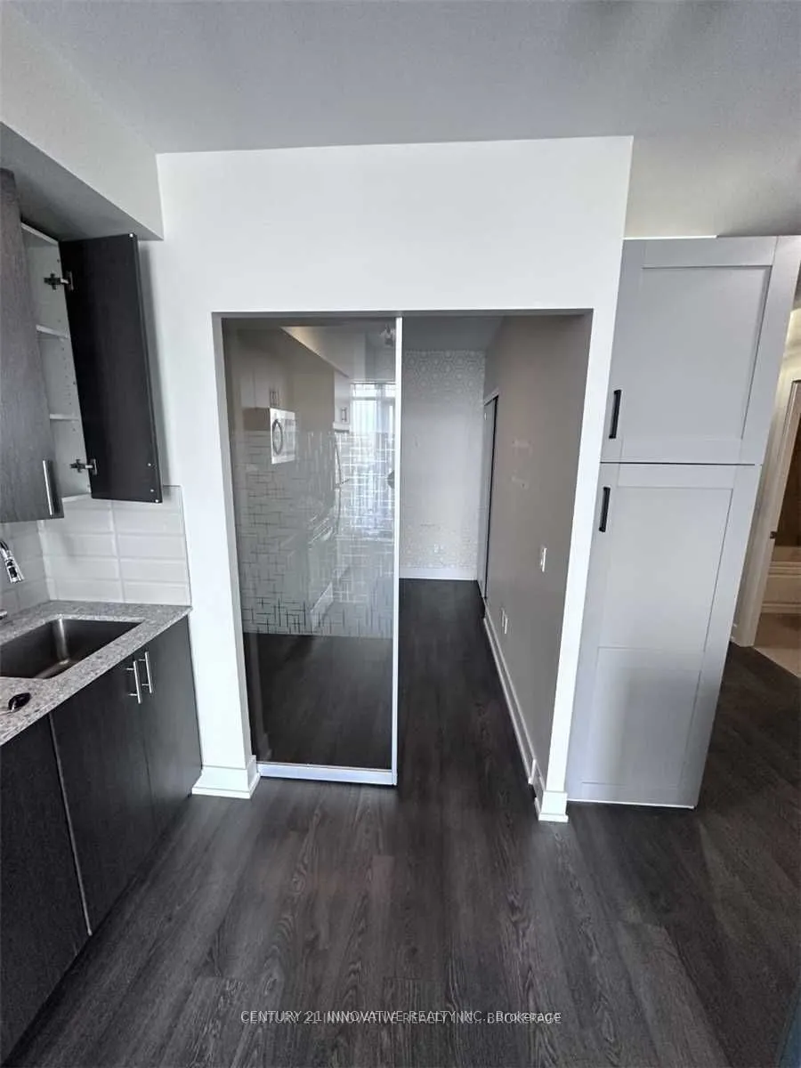 2550 Simcoe Street N, #709