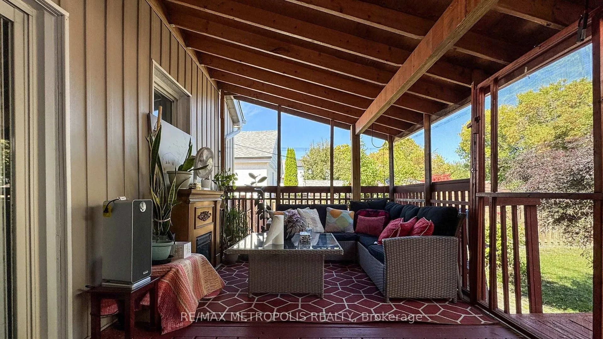 291 Kennedy Road E